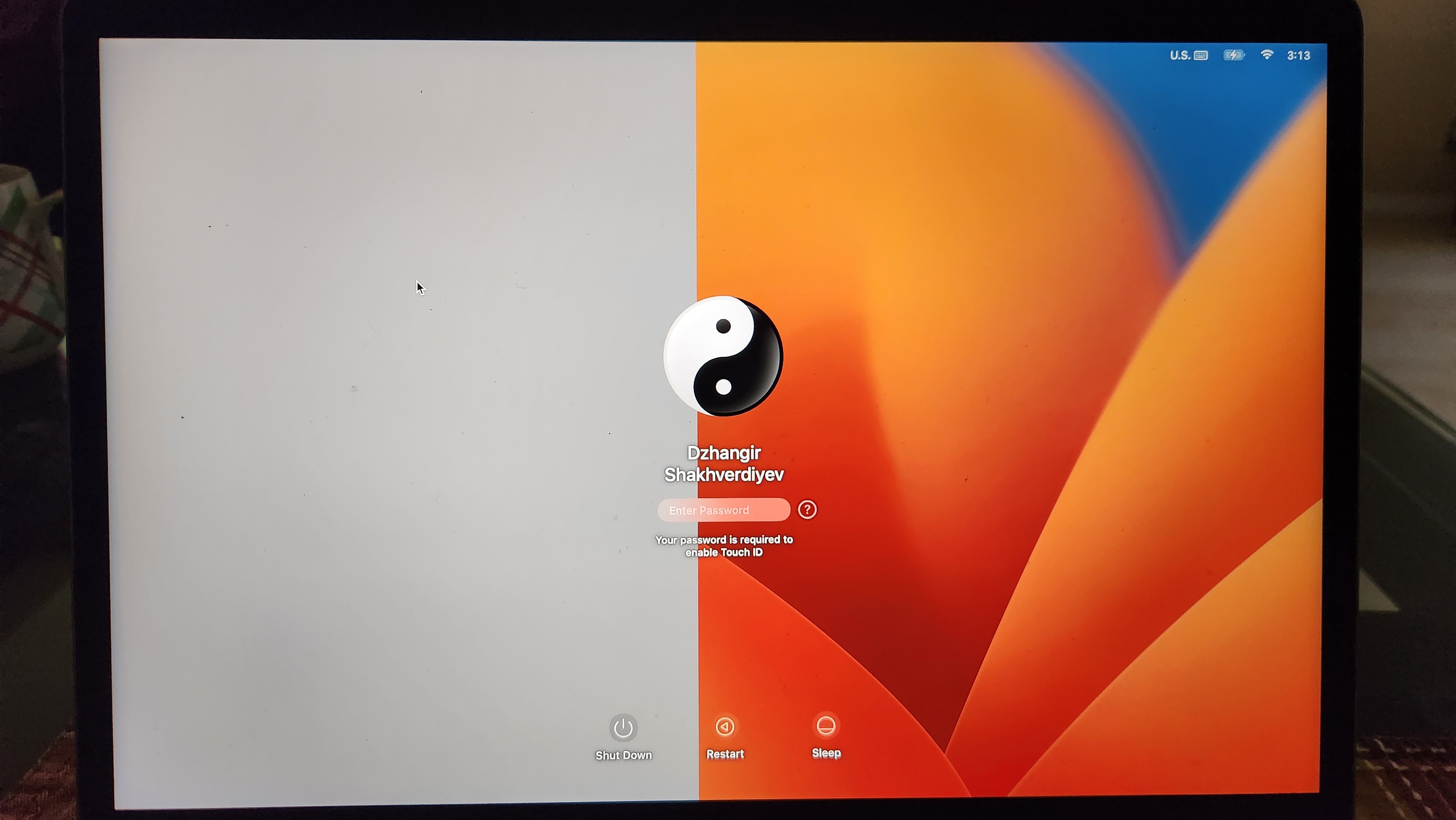 macbook pro screen on startup half gray Apple Community