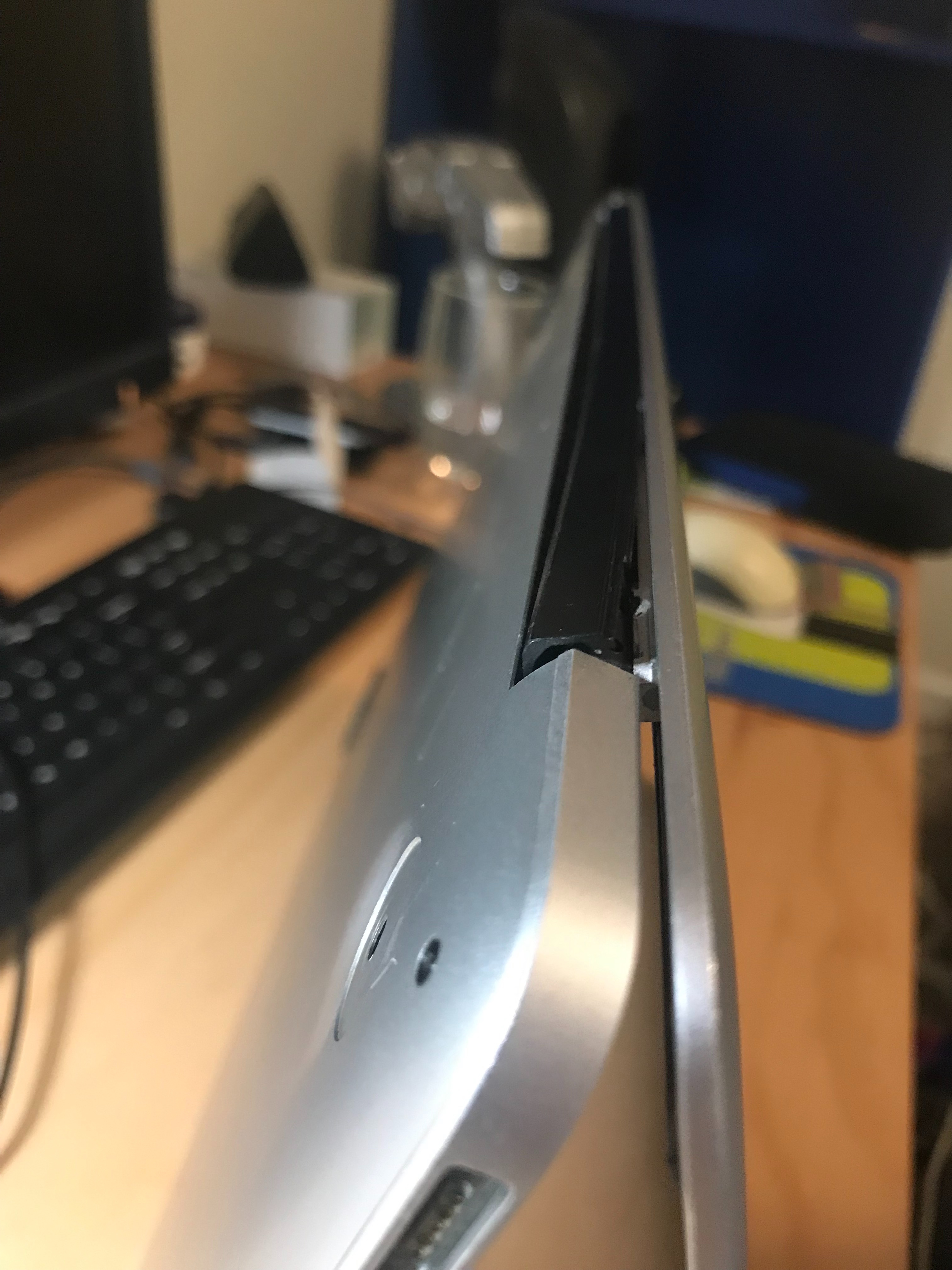 Macbook Pro Retina Early 2013 Broken Hinge Apple Community
