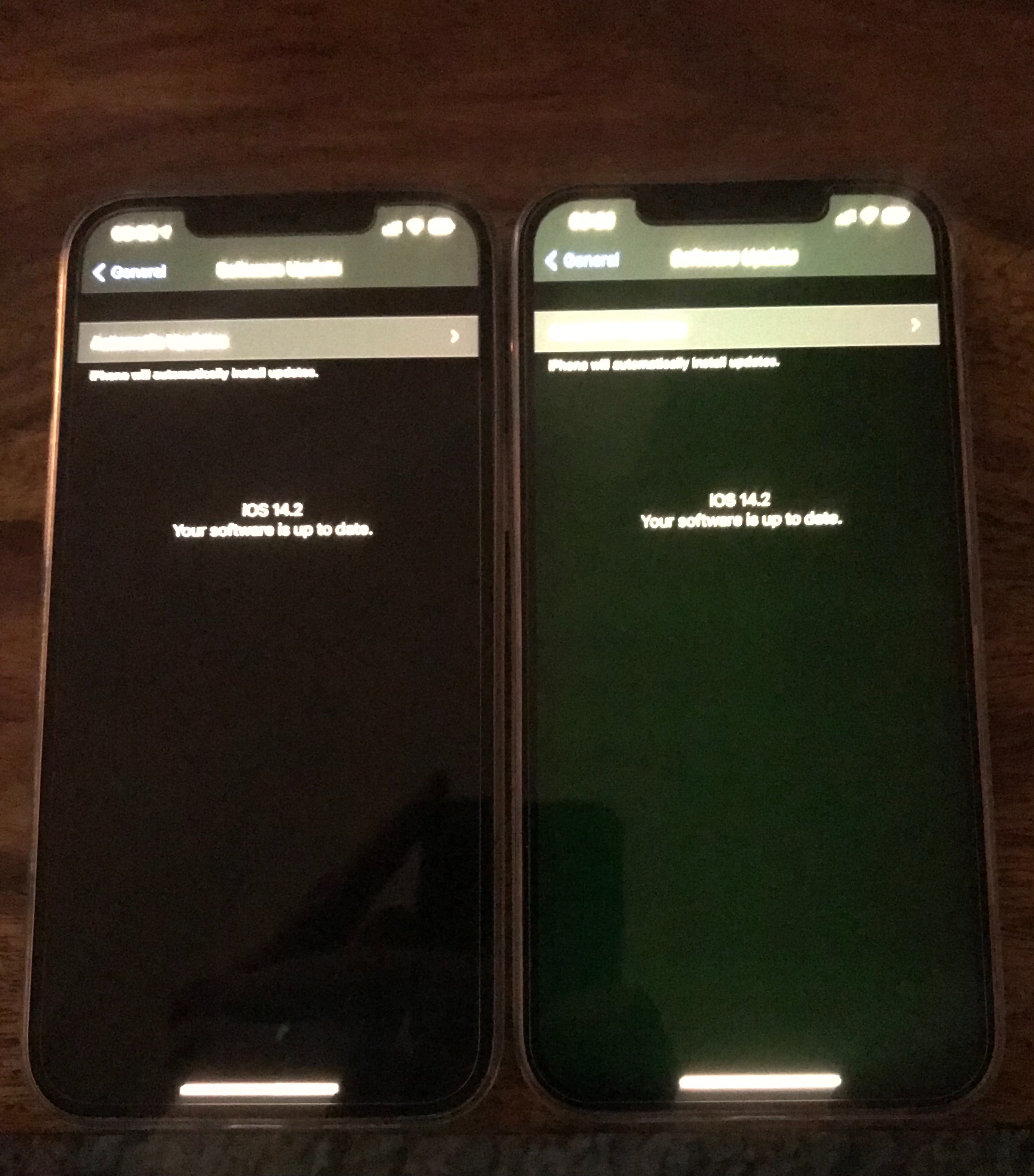 I got green tint issues on low brightness… Apple Community