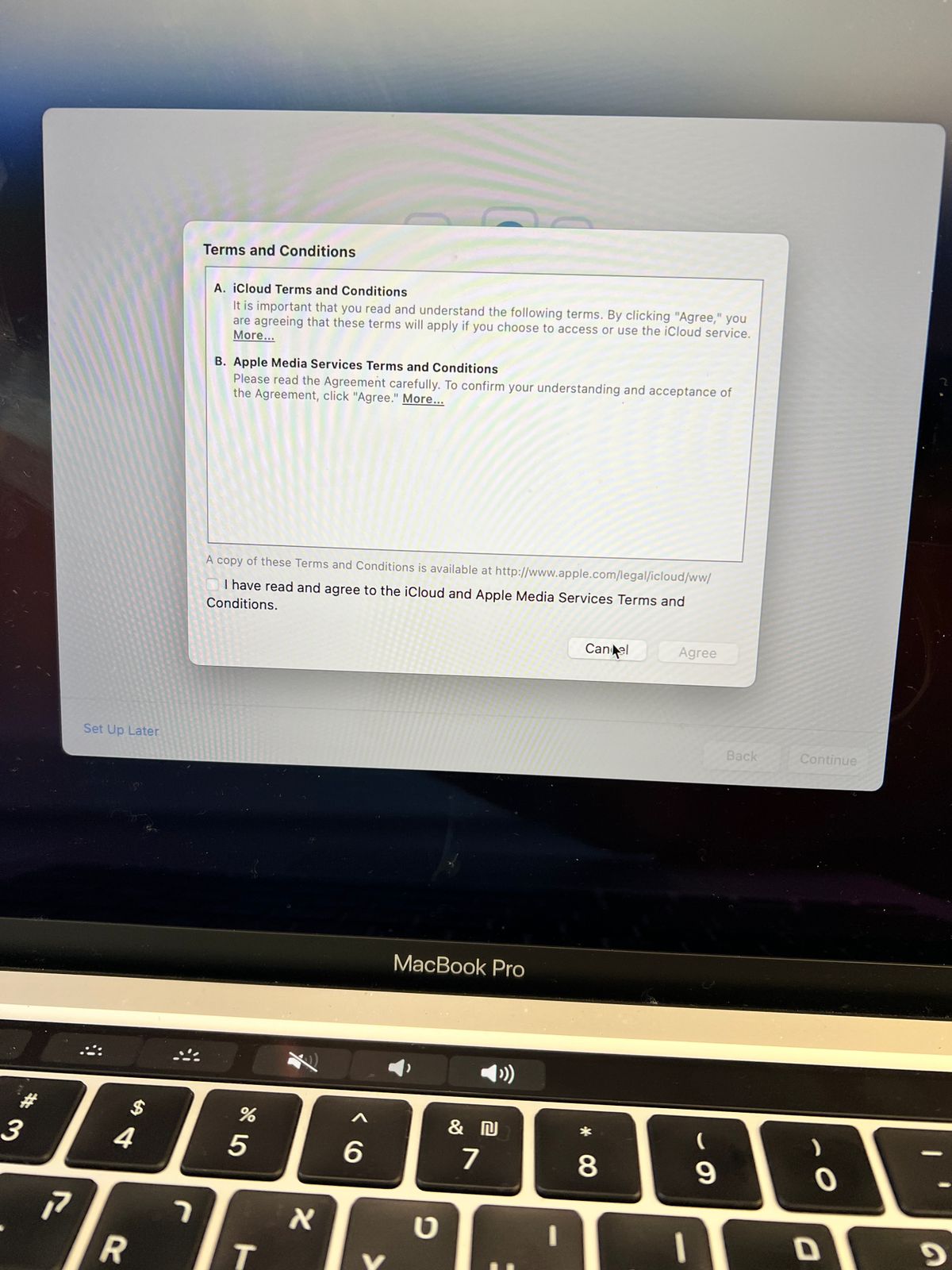 Not able to accept terms and conditins - Apple Community