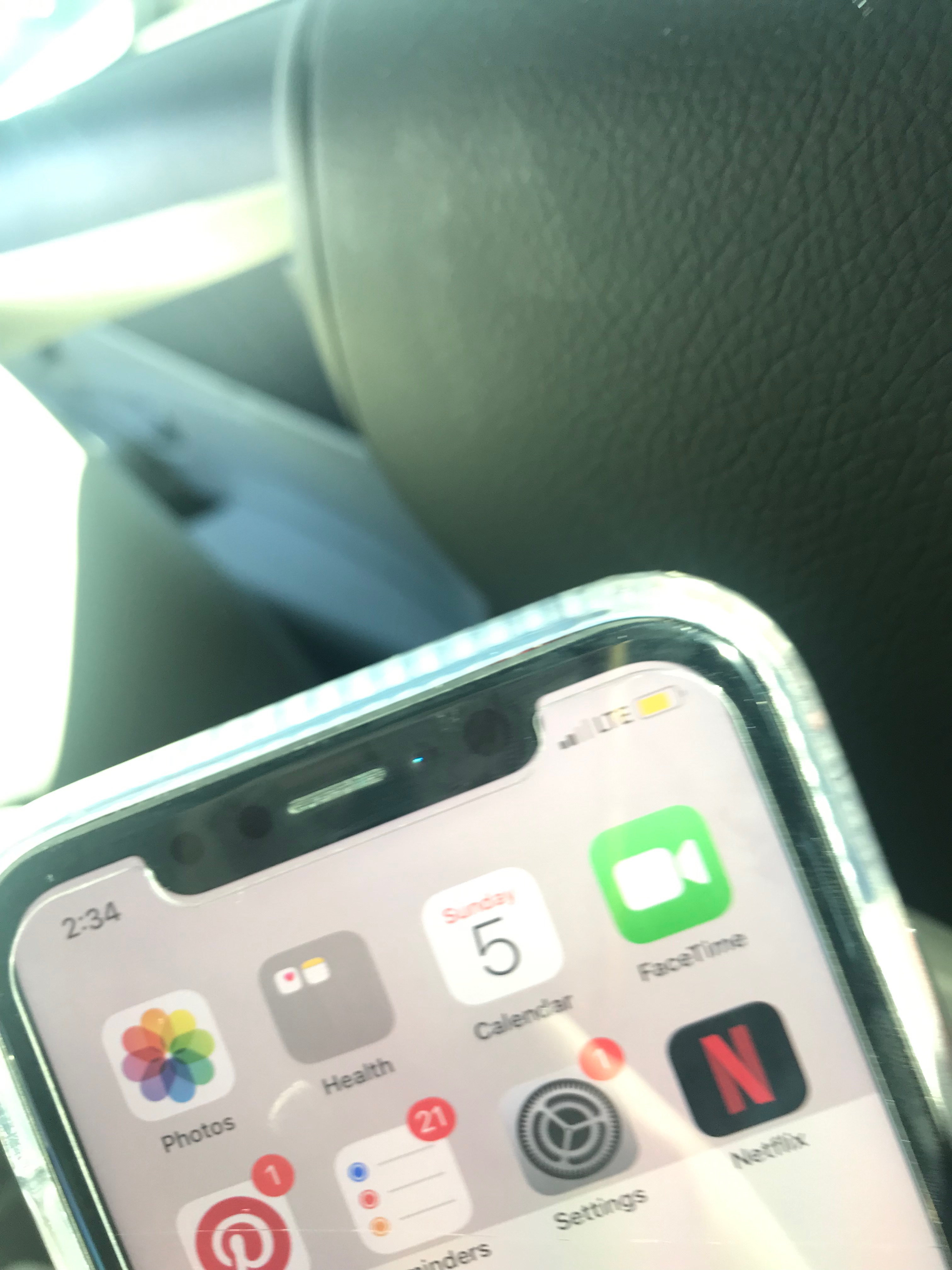 3 circles at top of iphone XR Apple Community