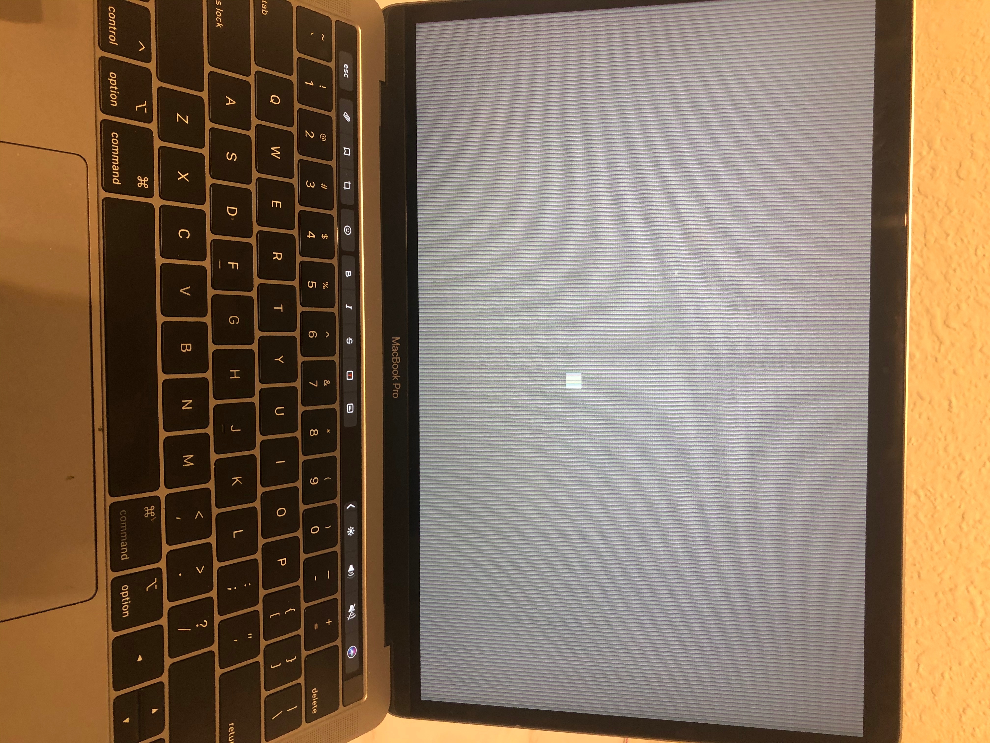 Gray MacBook screen Apple Community