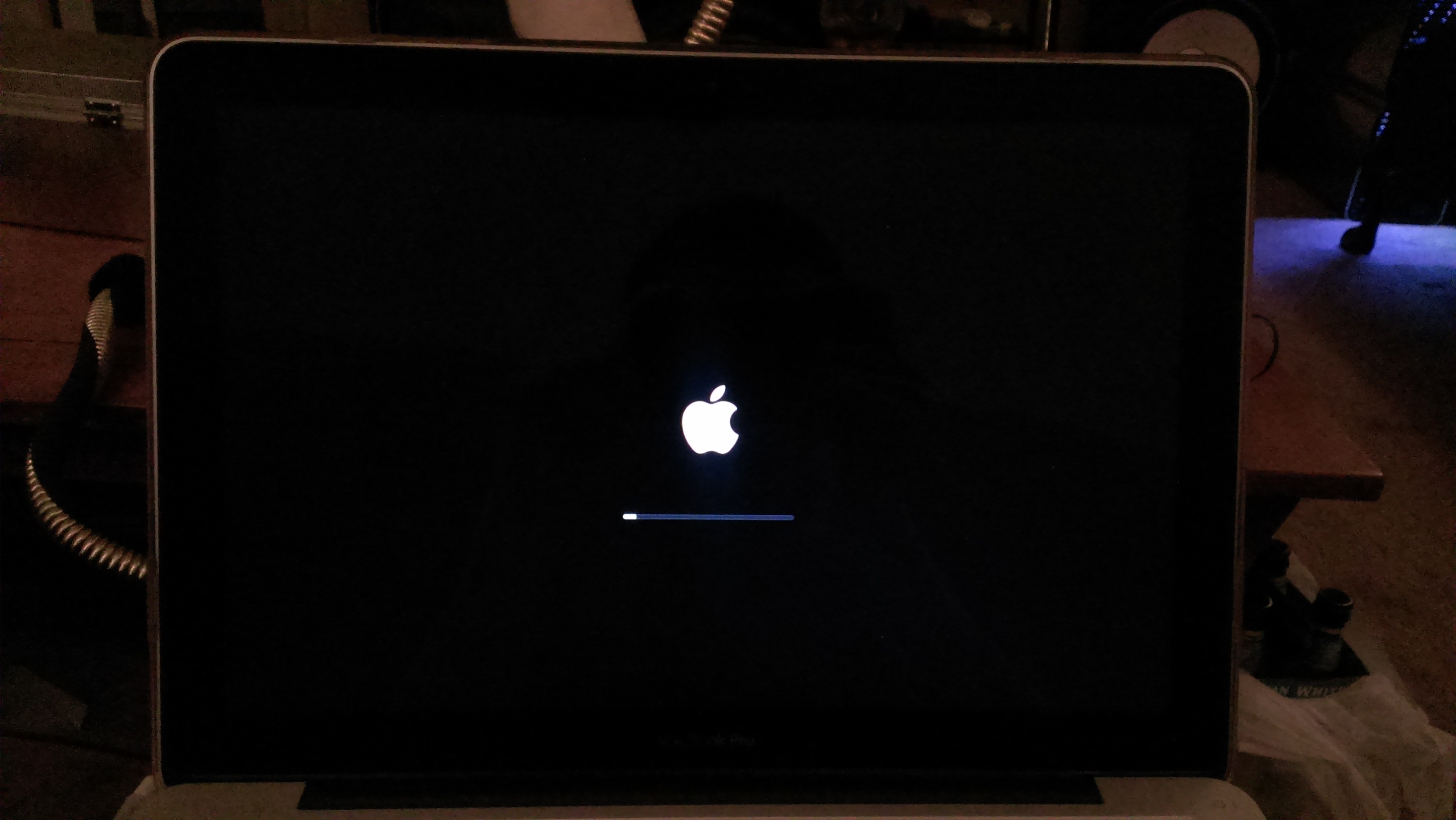 MacBook Pro 13" (Late 2013) White… Apple Community