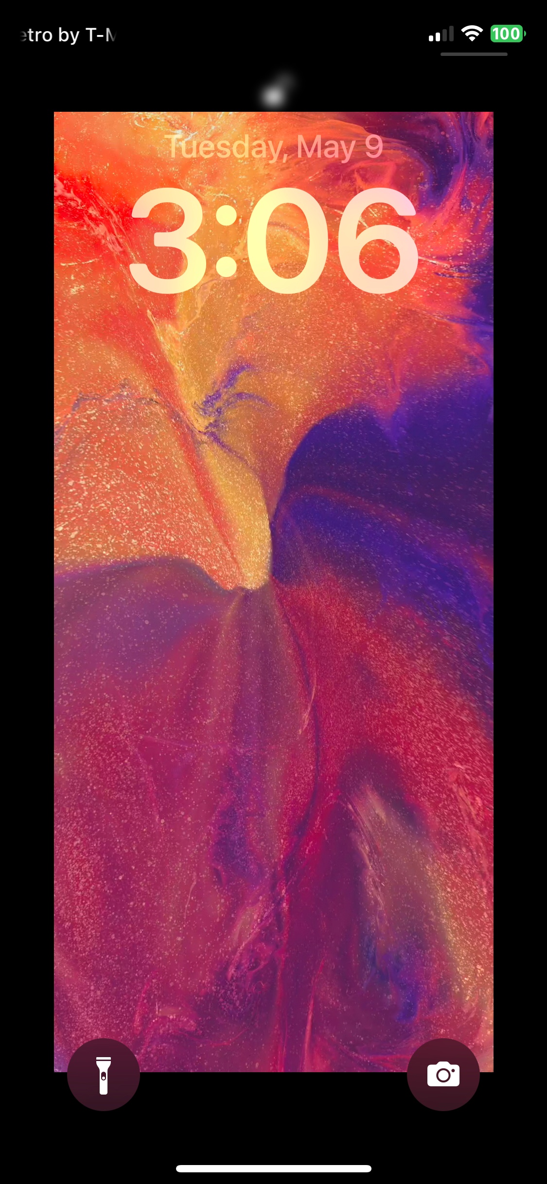 Thick black border around lock screen wal… Apple Community