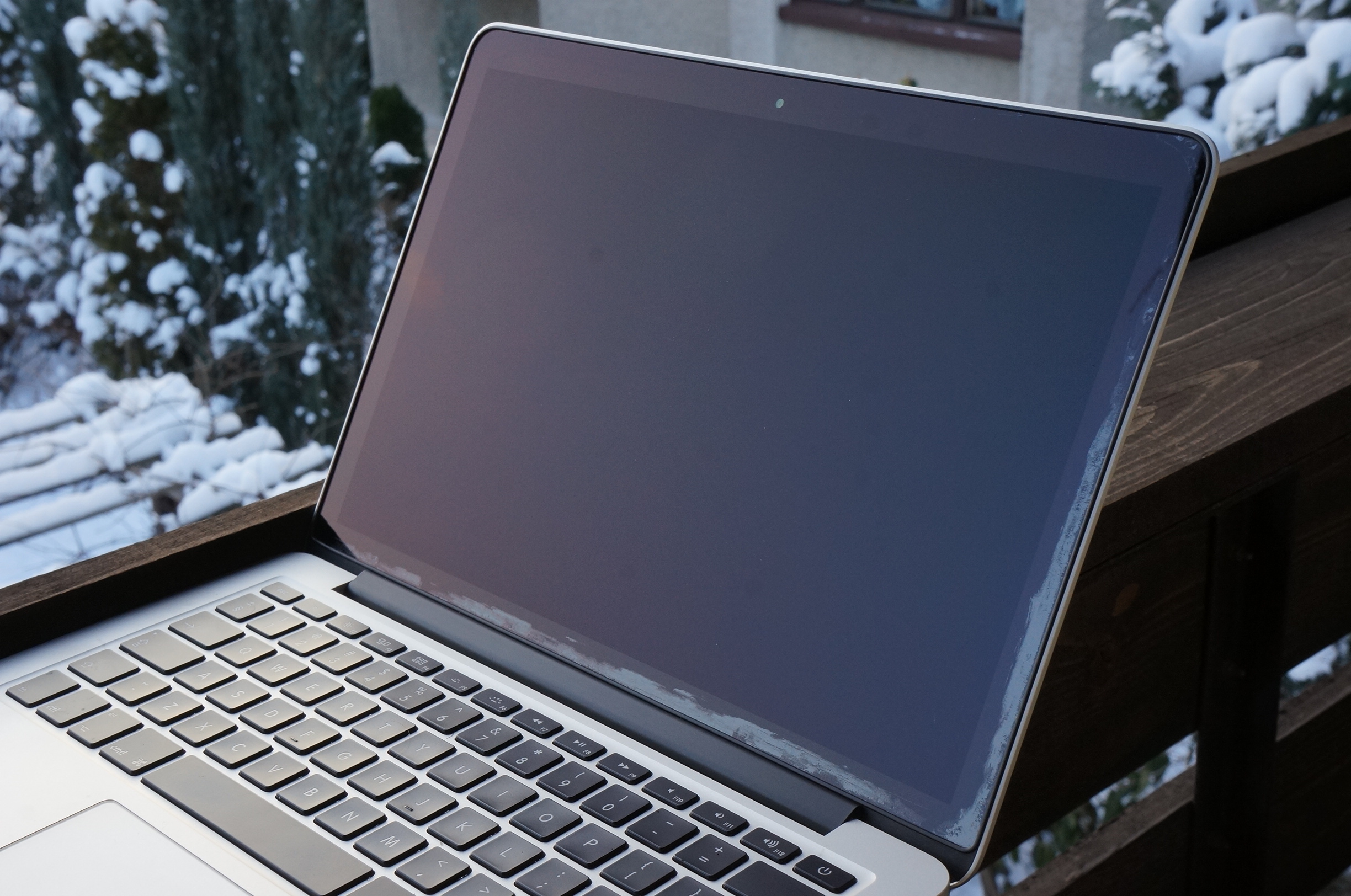 My Retina Display has stain damage, HELP!… Apple Community