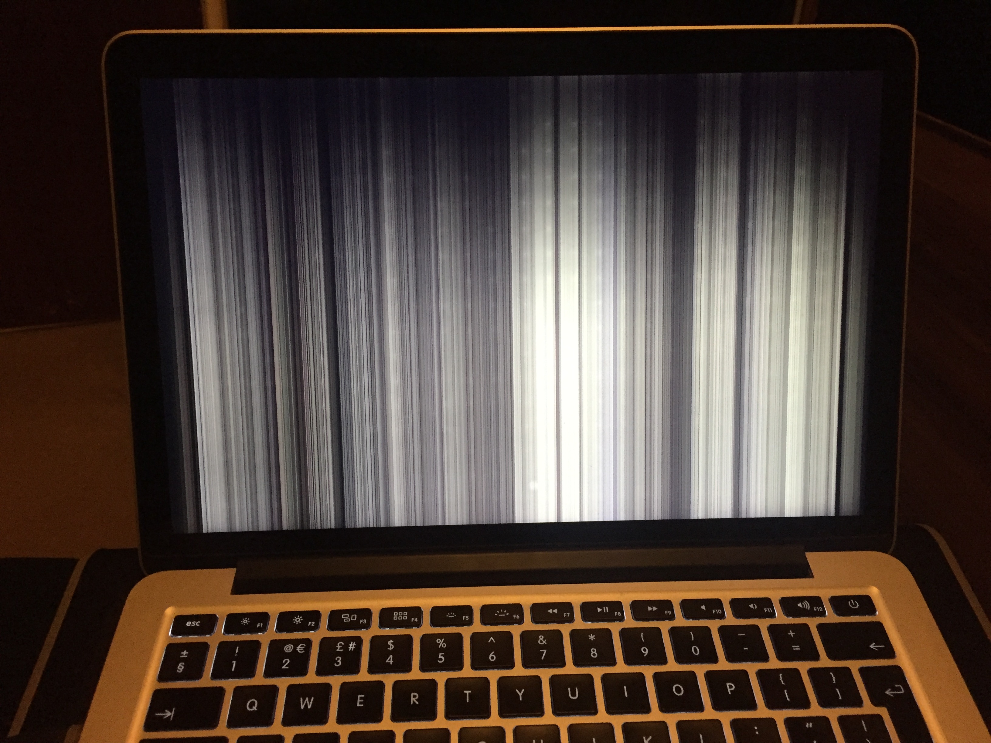 Retina display freezing, then fading to b… Apple Community
