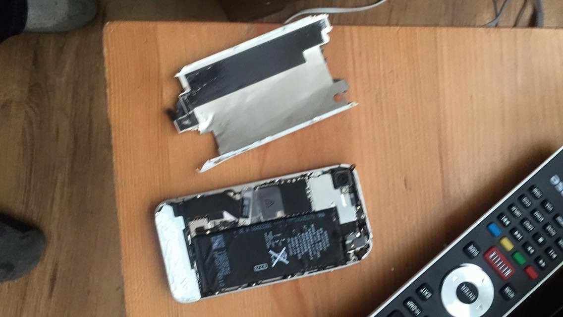 How to get pictures off iPhone when its b… Apple Community