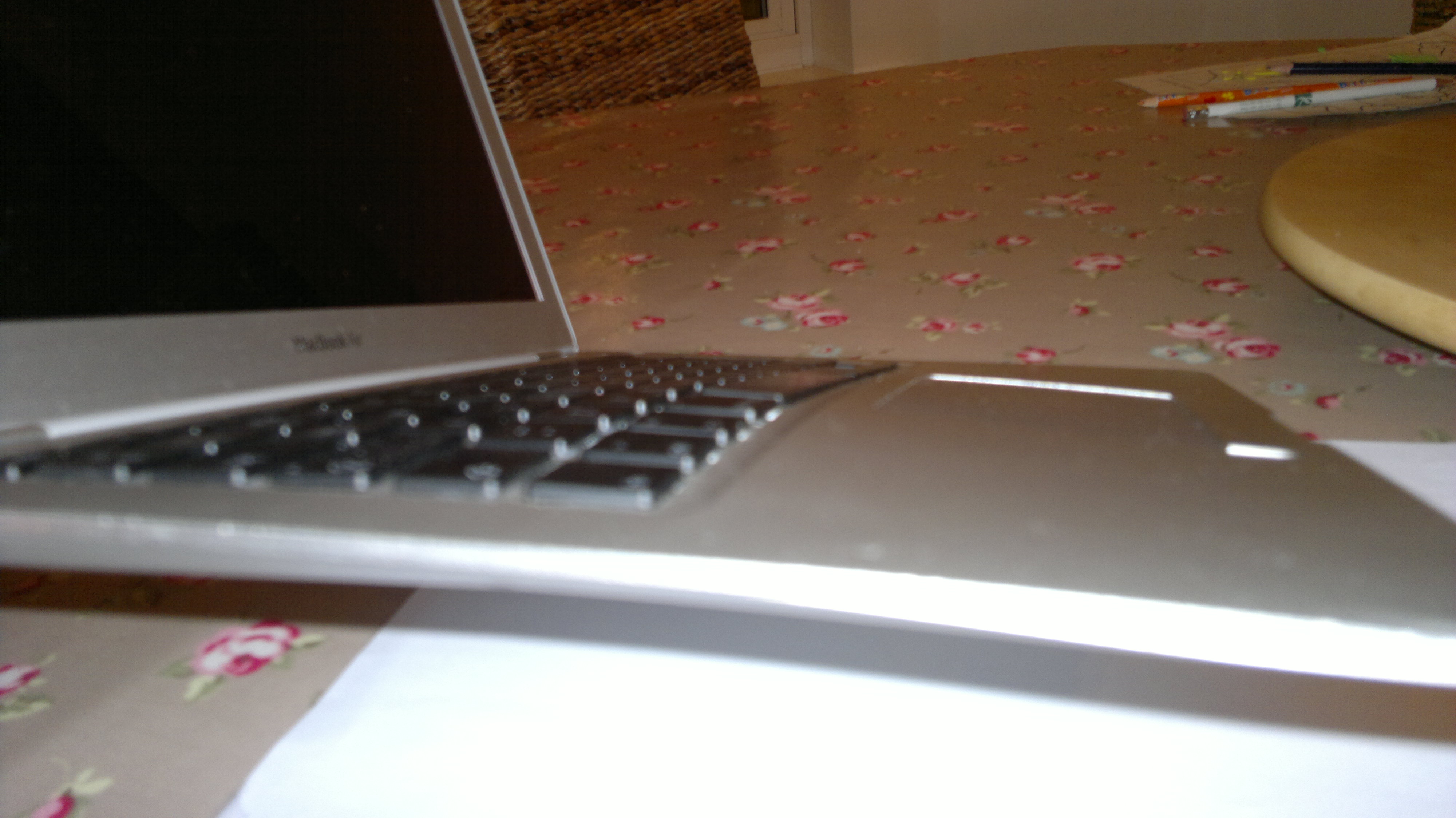 MacBook Air battery exploding/expanding Apple Community