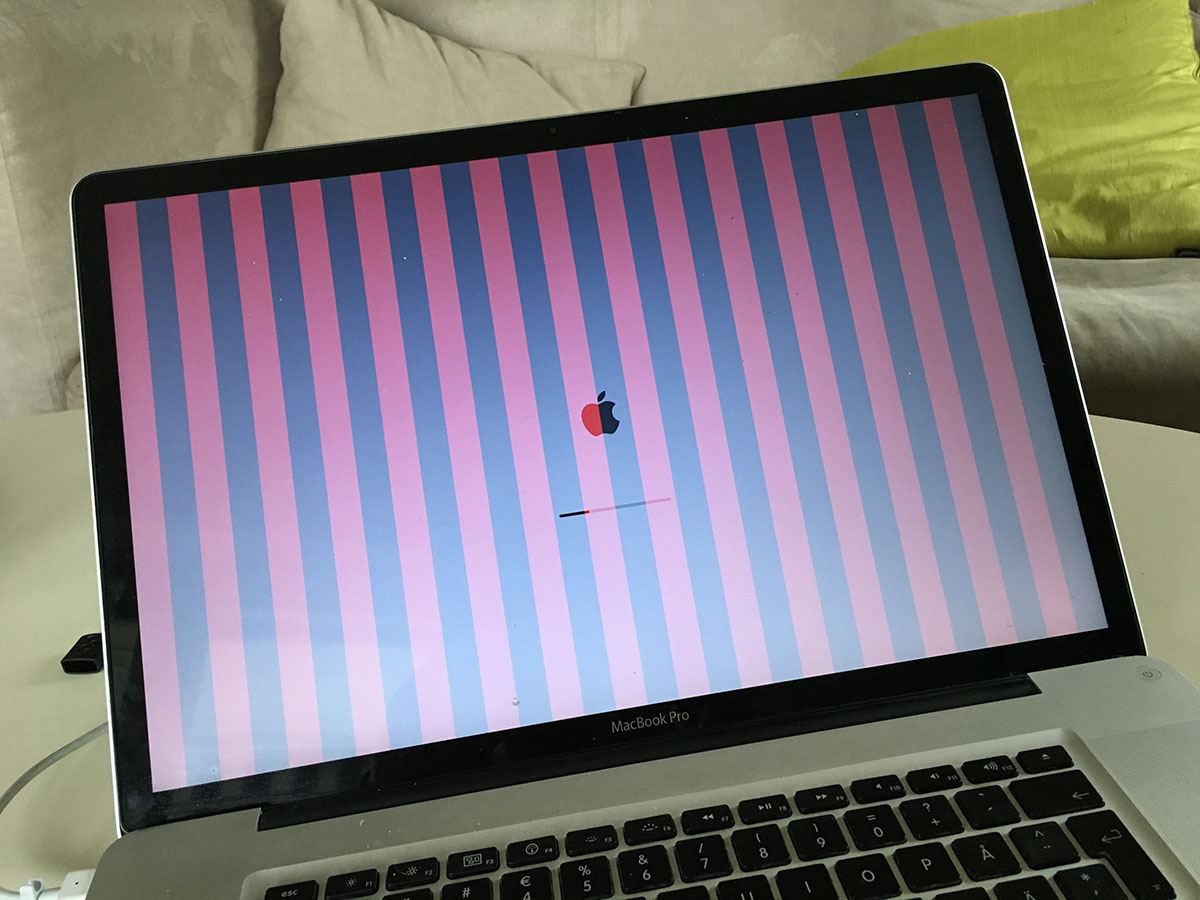 Pink stripes on startup screen, then all … Apple Community
