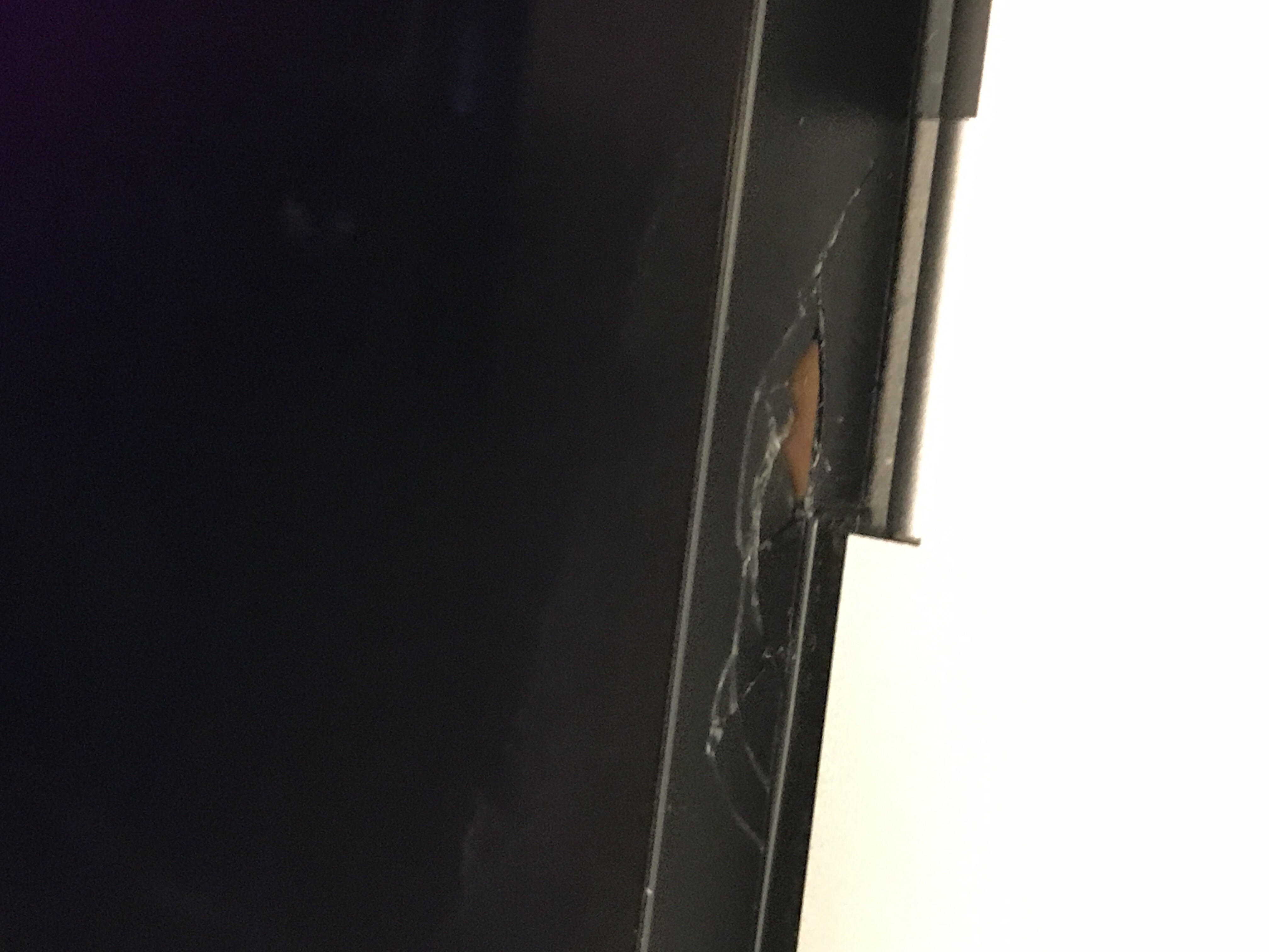 Cracked screen MacBook Pro with Touch Bar Apple Community