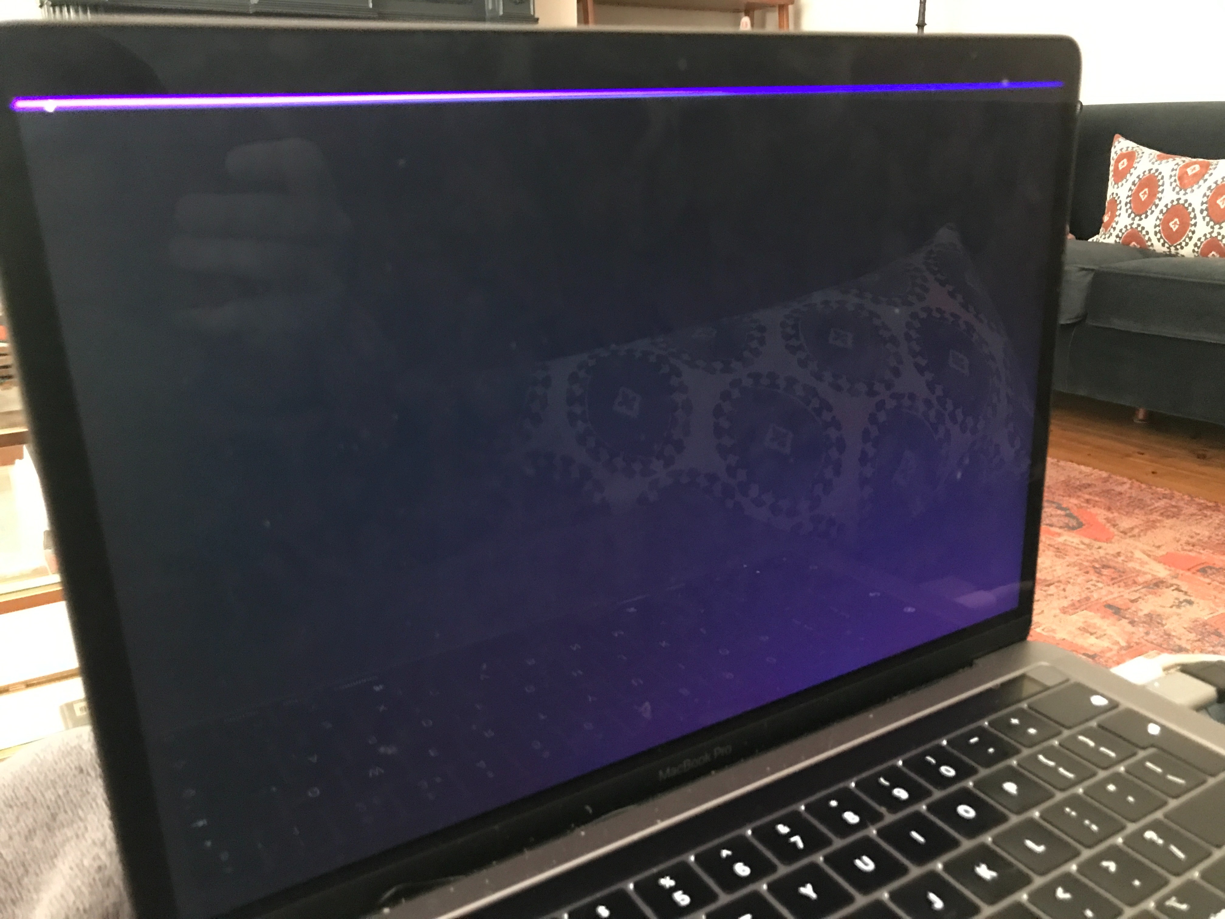 Screen black after closing Apple Community