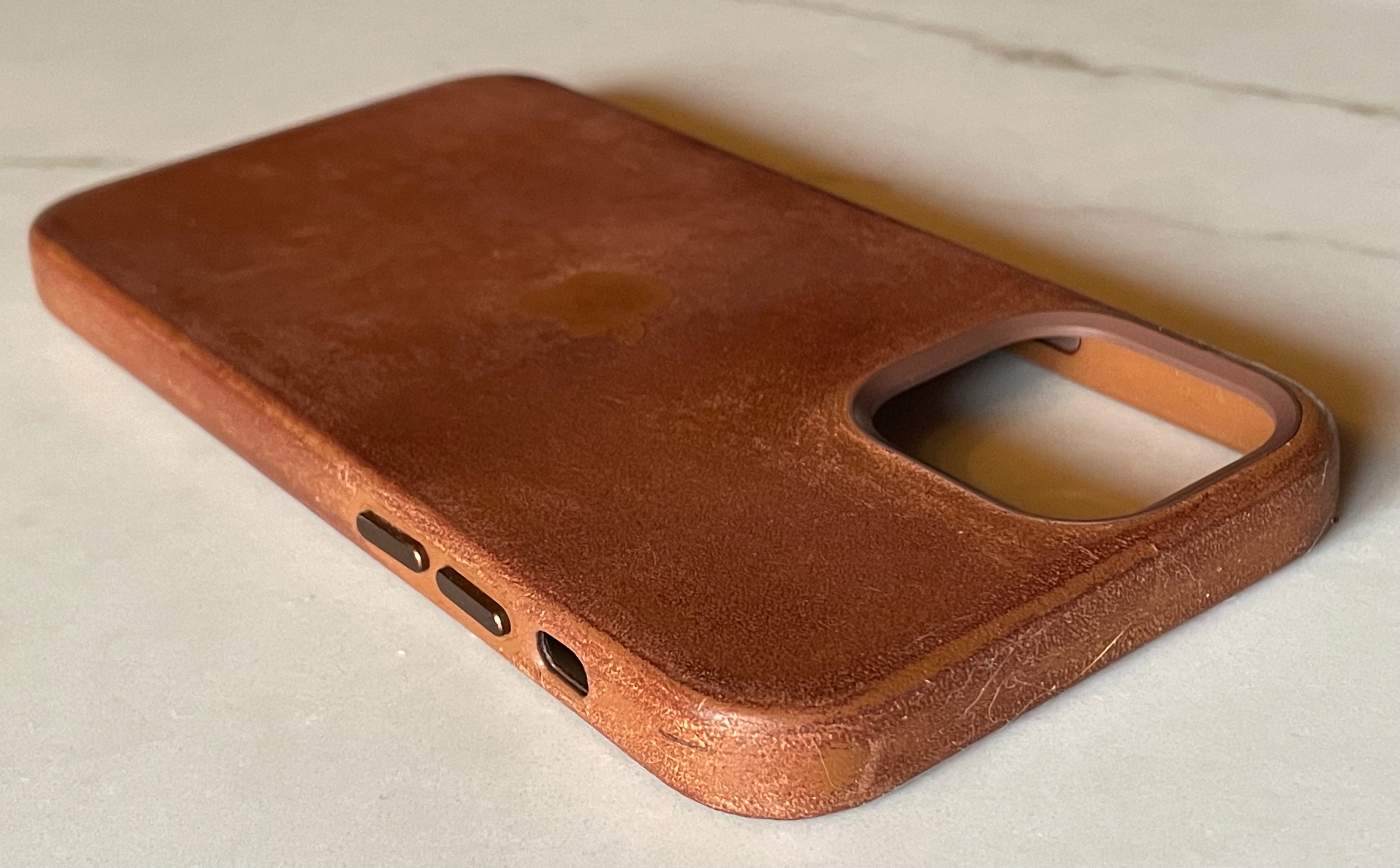 iPhone 12/Pro/Pro Max Leather case patina… Apple Community