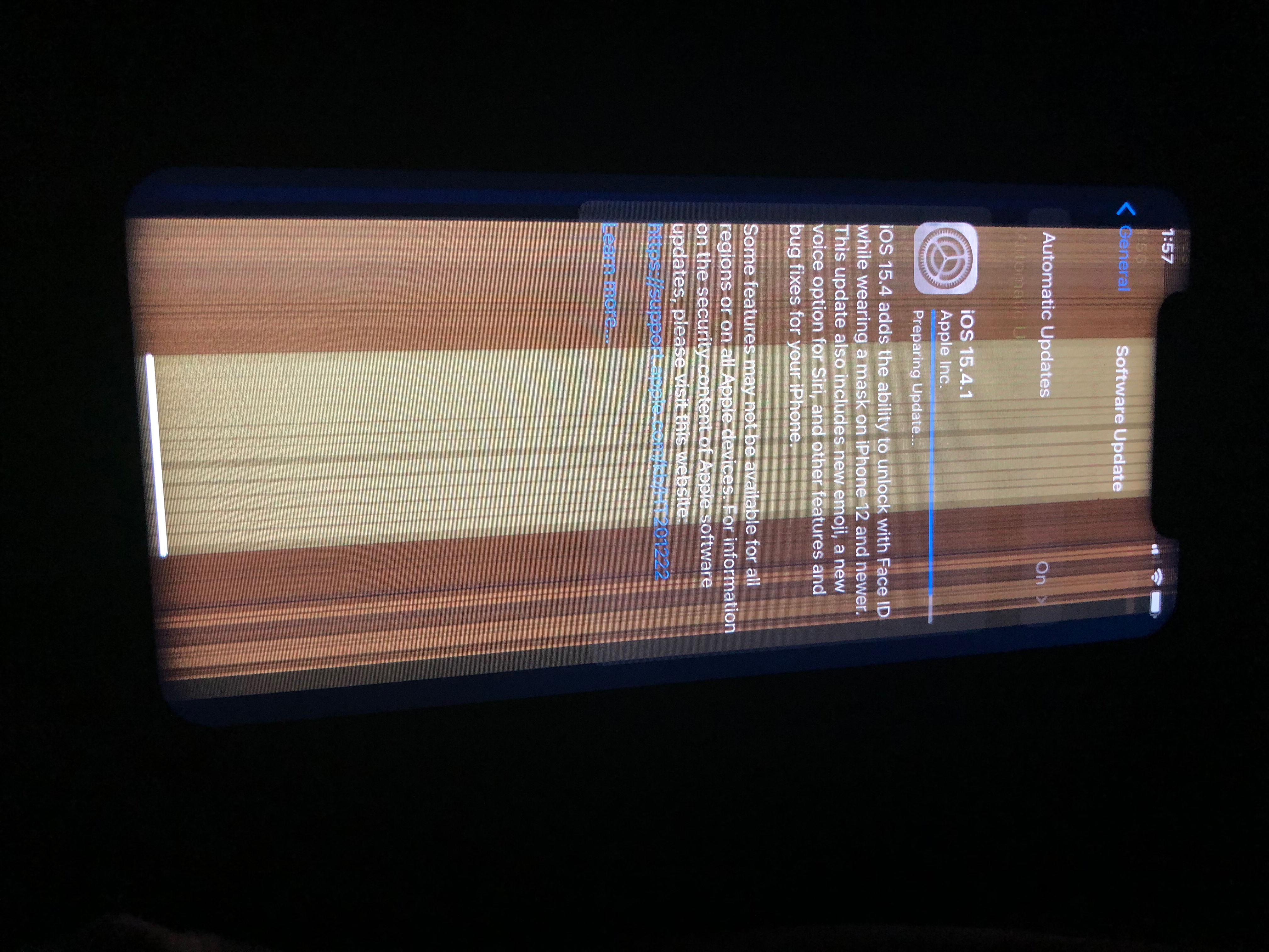 why does my iphone 11 screen keep glitchi… - Apple Community