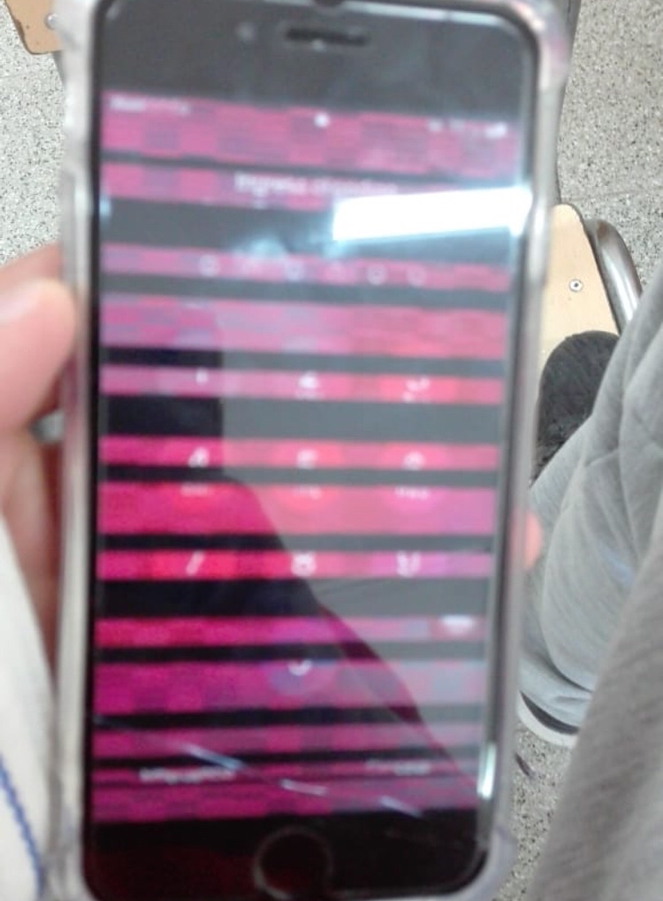 iPhone 6 screen freezes, glitches, then r… Apple Community