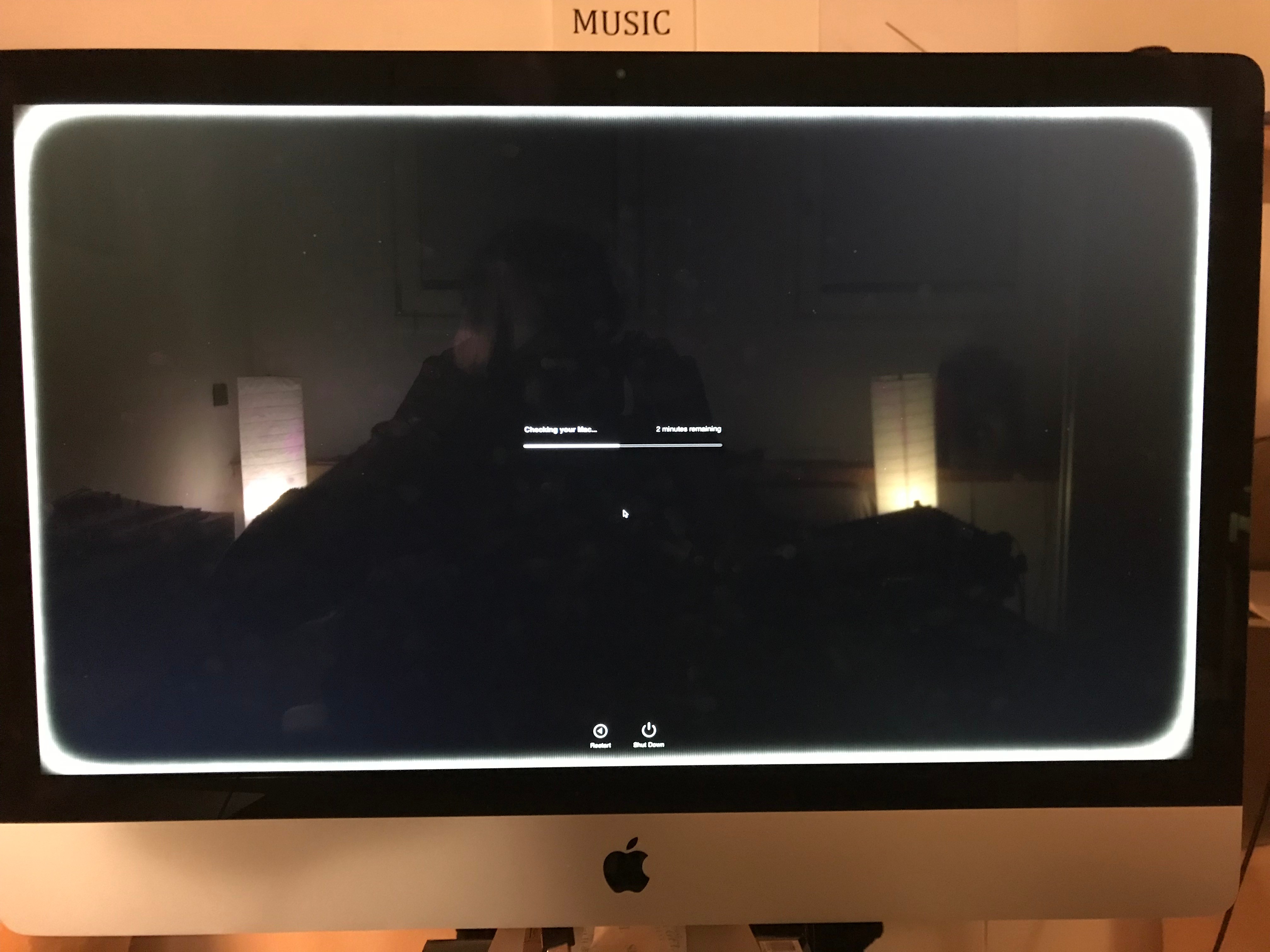 Weird 'hazy' grey border on iMac screen Apple Community