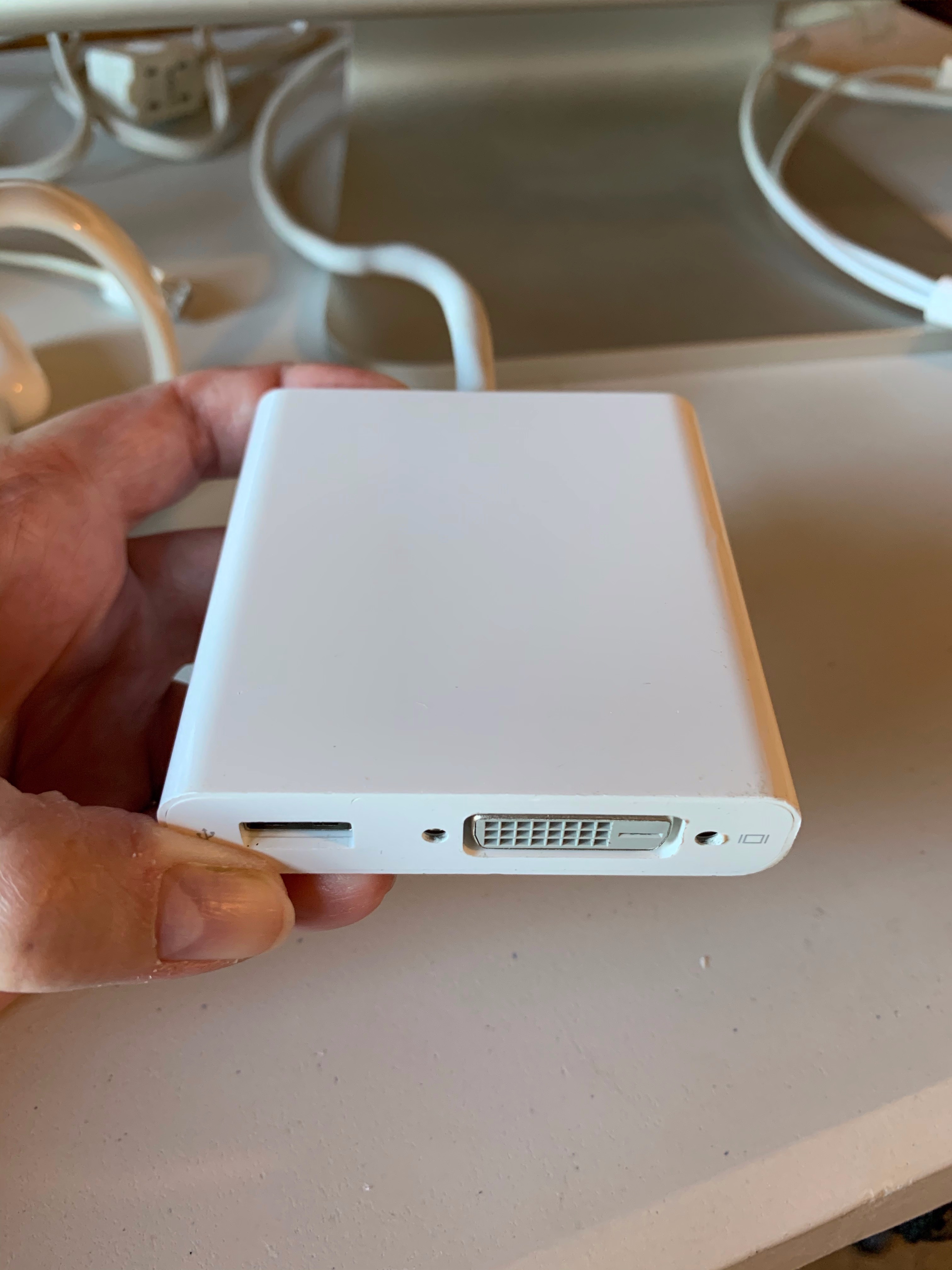 2010 Apple Cinema Display to 2019 MacBook… Apple Community