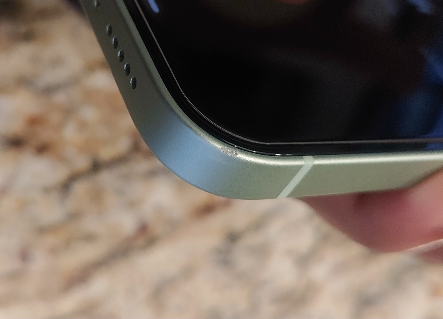 iphone 12 aluminum band scratches/scuffs … Apple Community