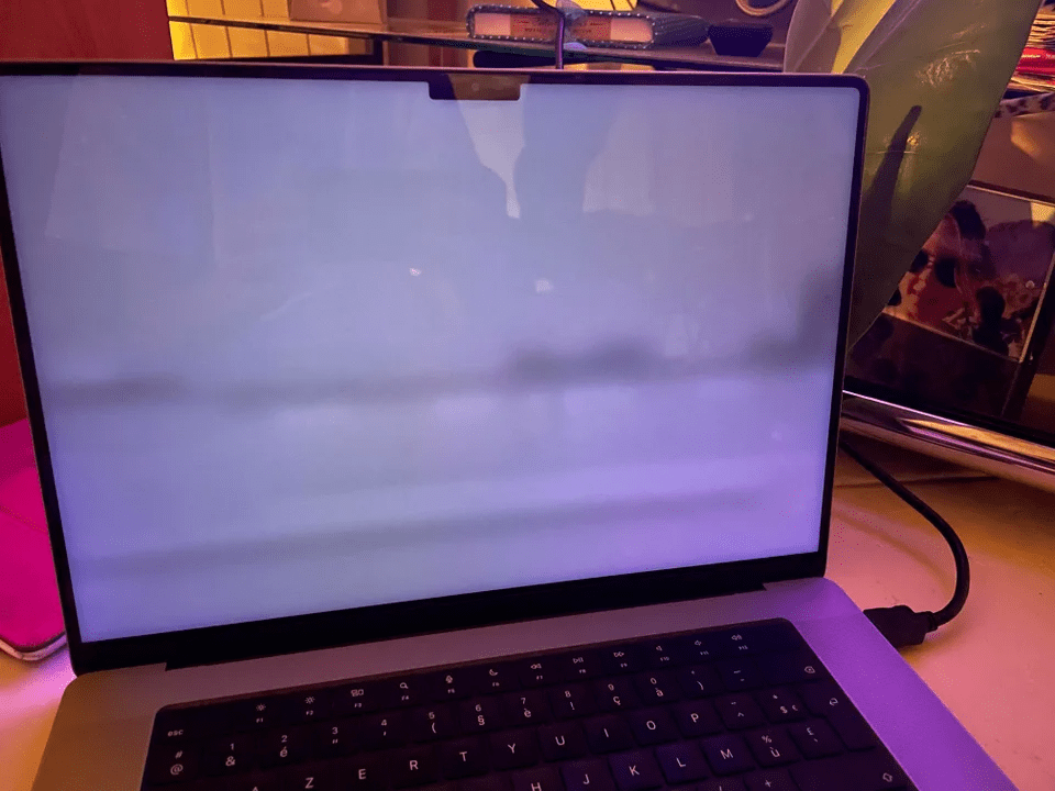 Extremely Blurry Macbook Pro M1 Screen. H… Apple Community