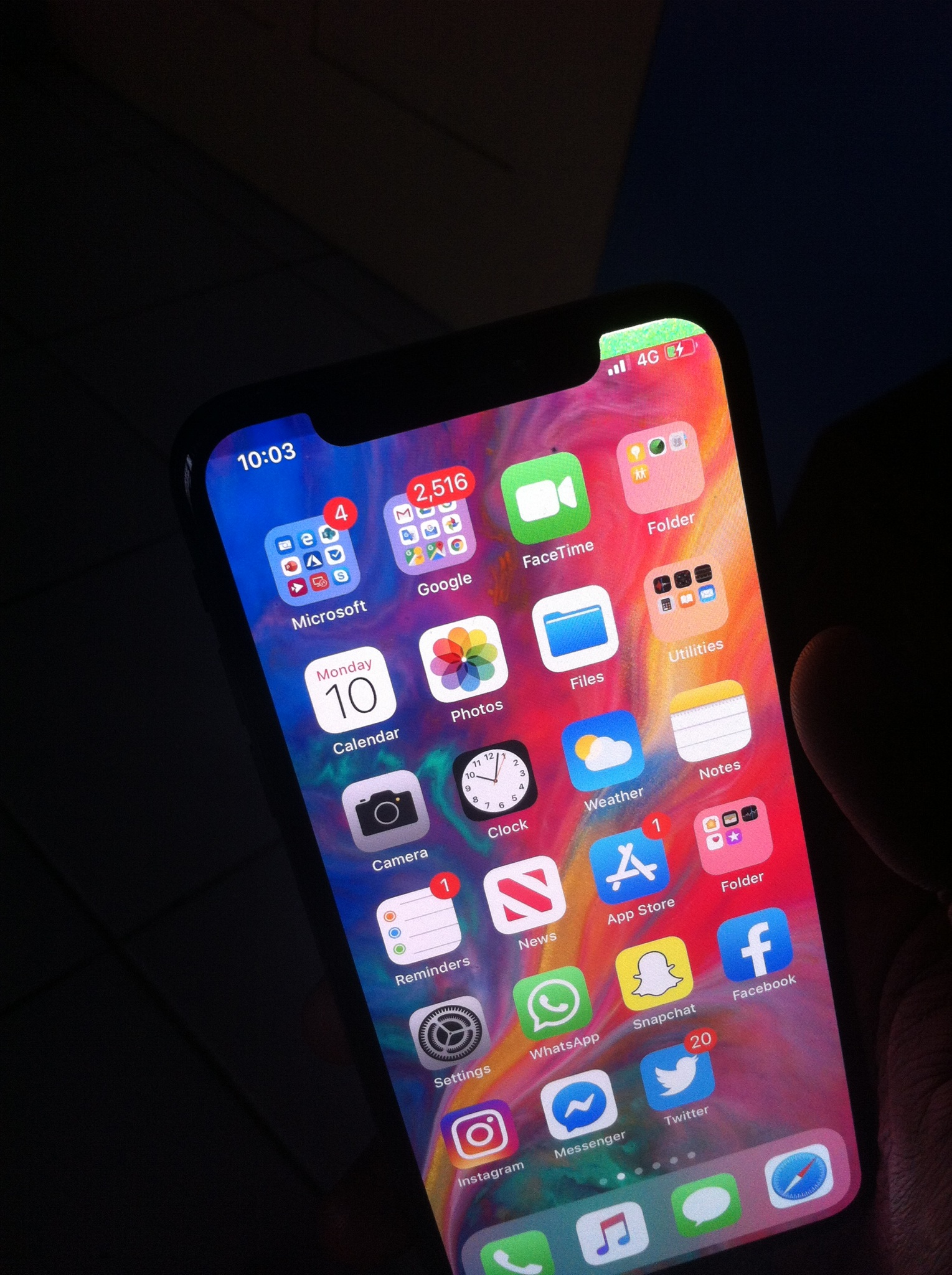 Right side in Top Bar of iPhone X got gre… Apple Community