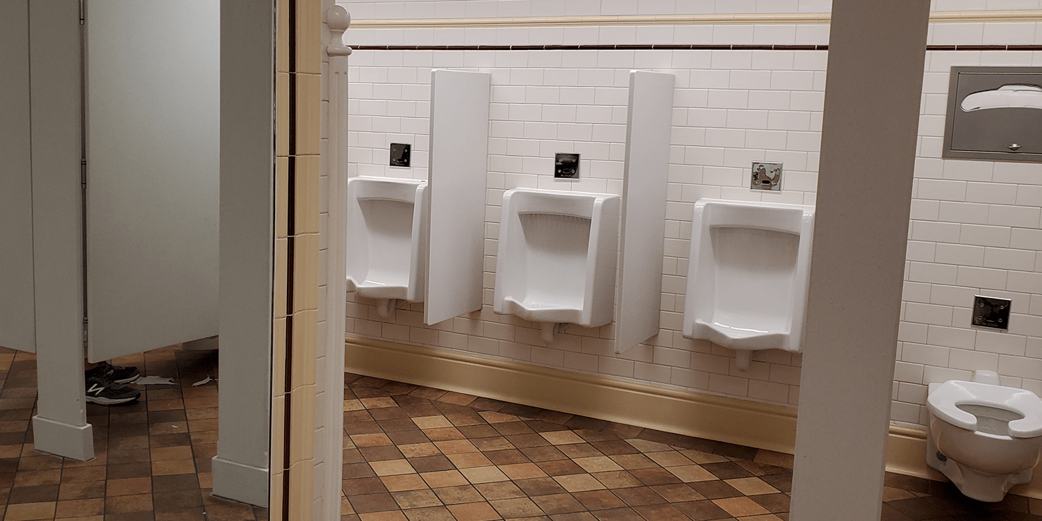 BATHROOM City Hall Magic Kingdom disDumps