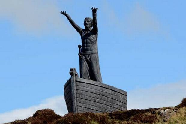 бог пьянства и веселья