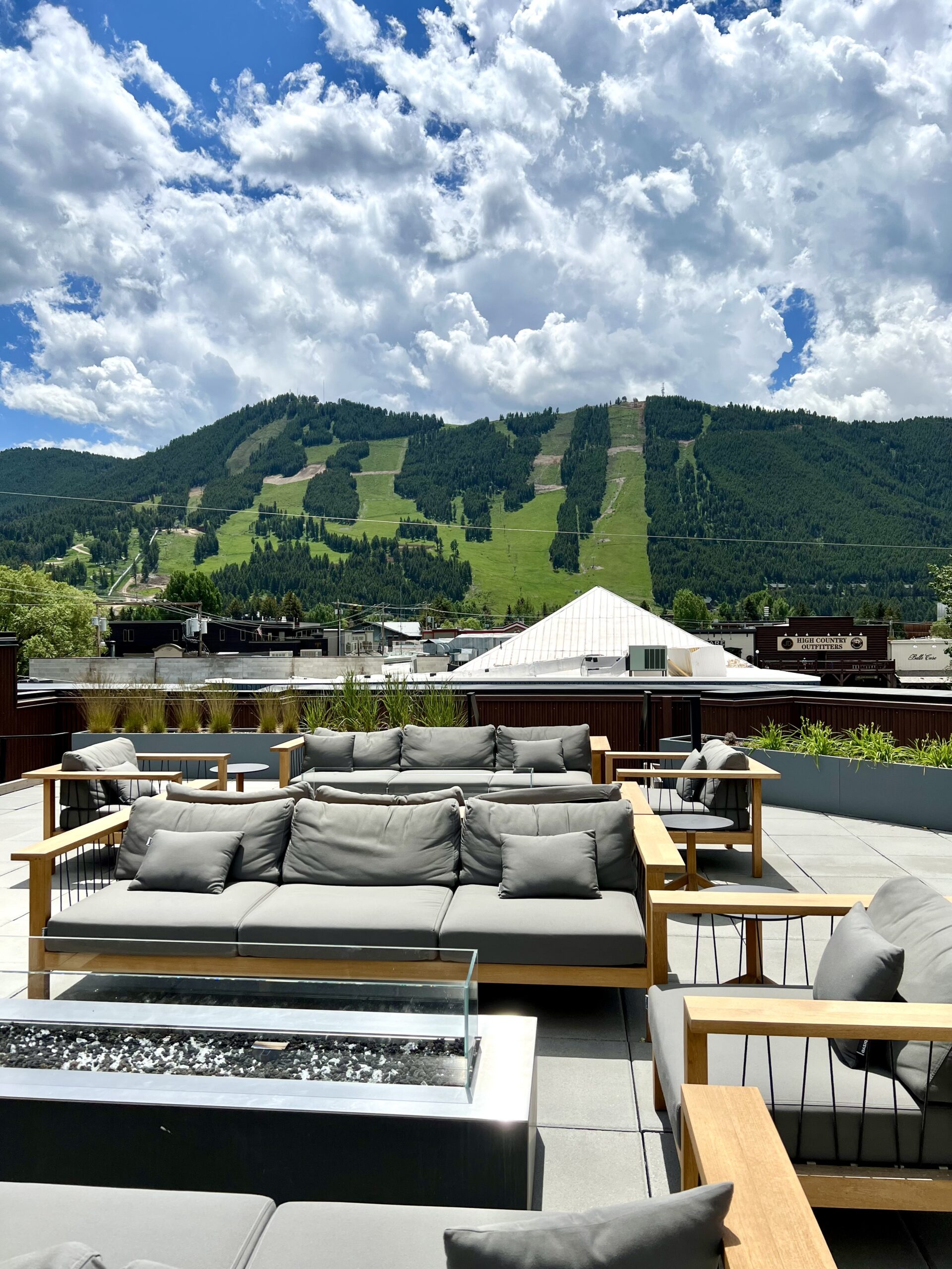 Cloudveil Rooftop Bar Jackson Hole Restaurants
