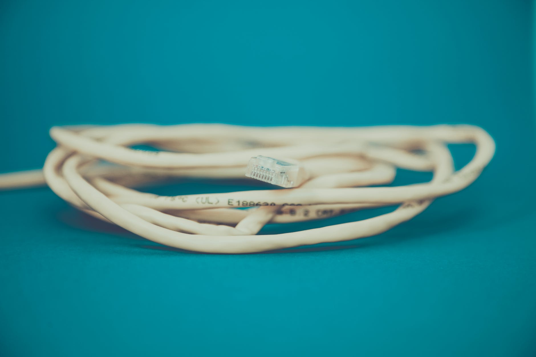 Cara Memasang Kabel UTP Tipe Straight & Cross