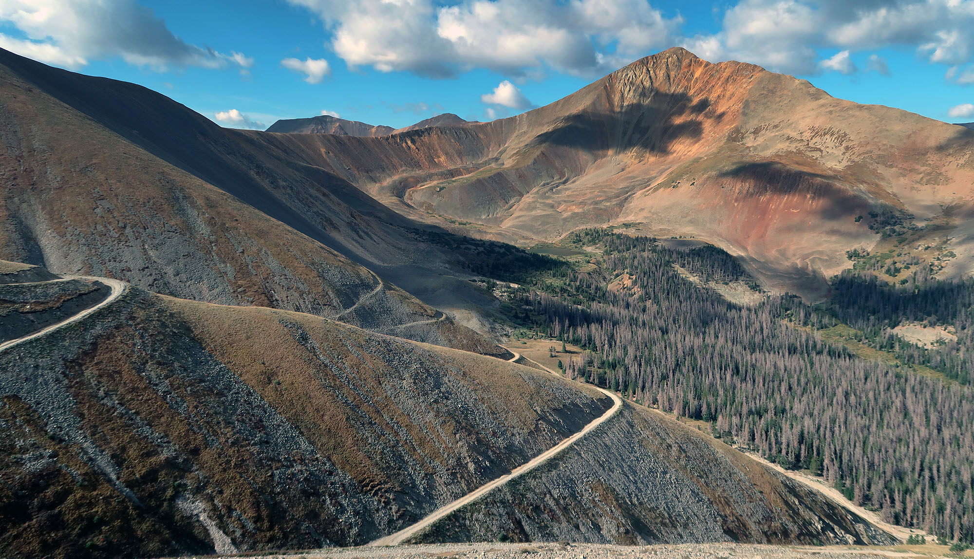 Rockhounding in Colorado Hunt for crystals, gemstones, & minerals