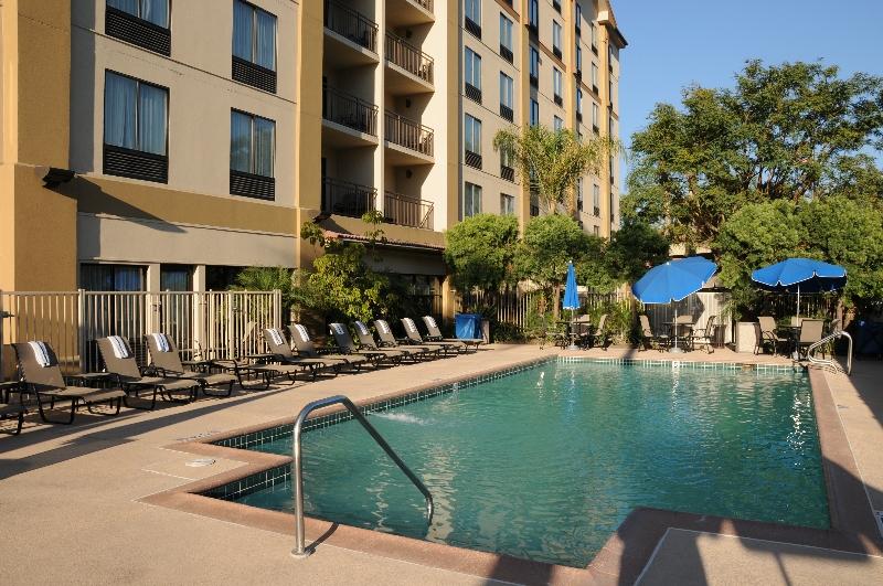 Hampton Inn Anaheim Review Perfect For Disneyland