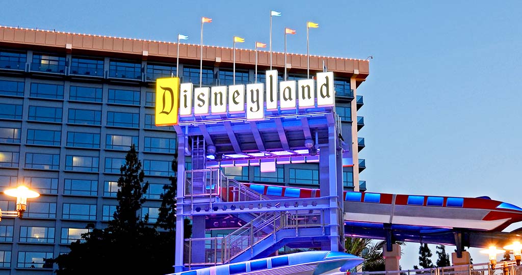 9 Perks & Benefits of Staying at Disneyland® Resort Hotels Disney Rewards