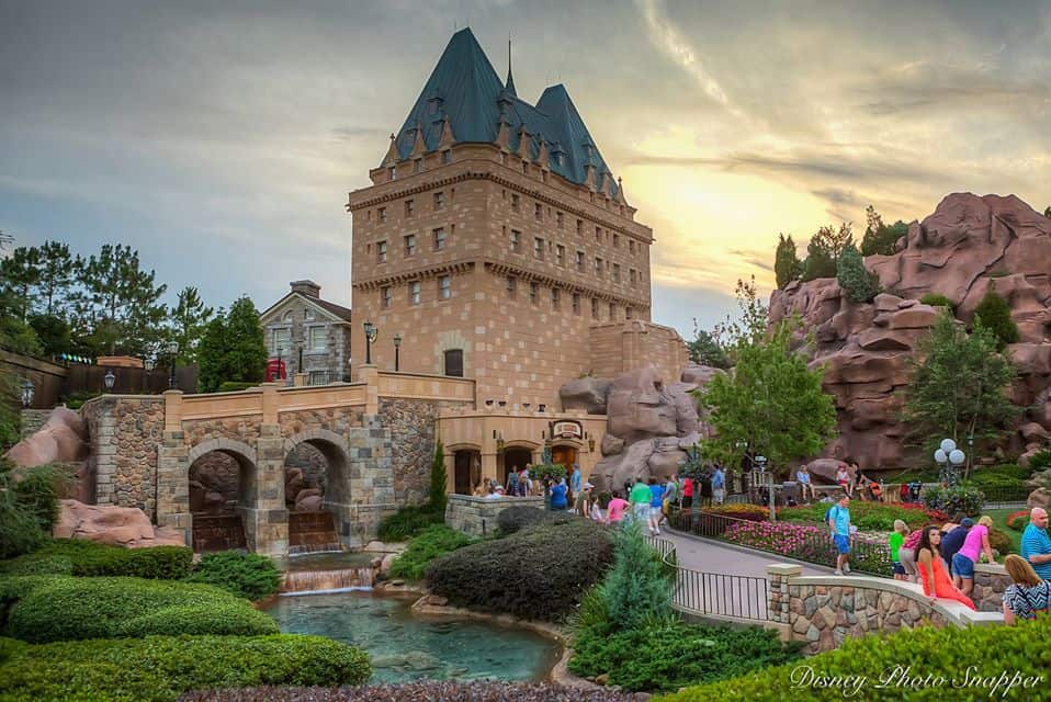 Top Quiet Places in the Parks at Walt Disney World •