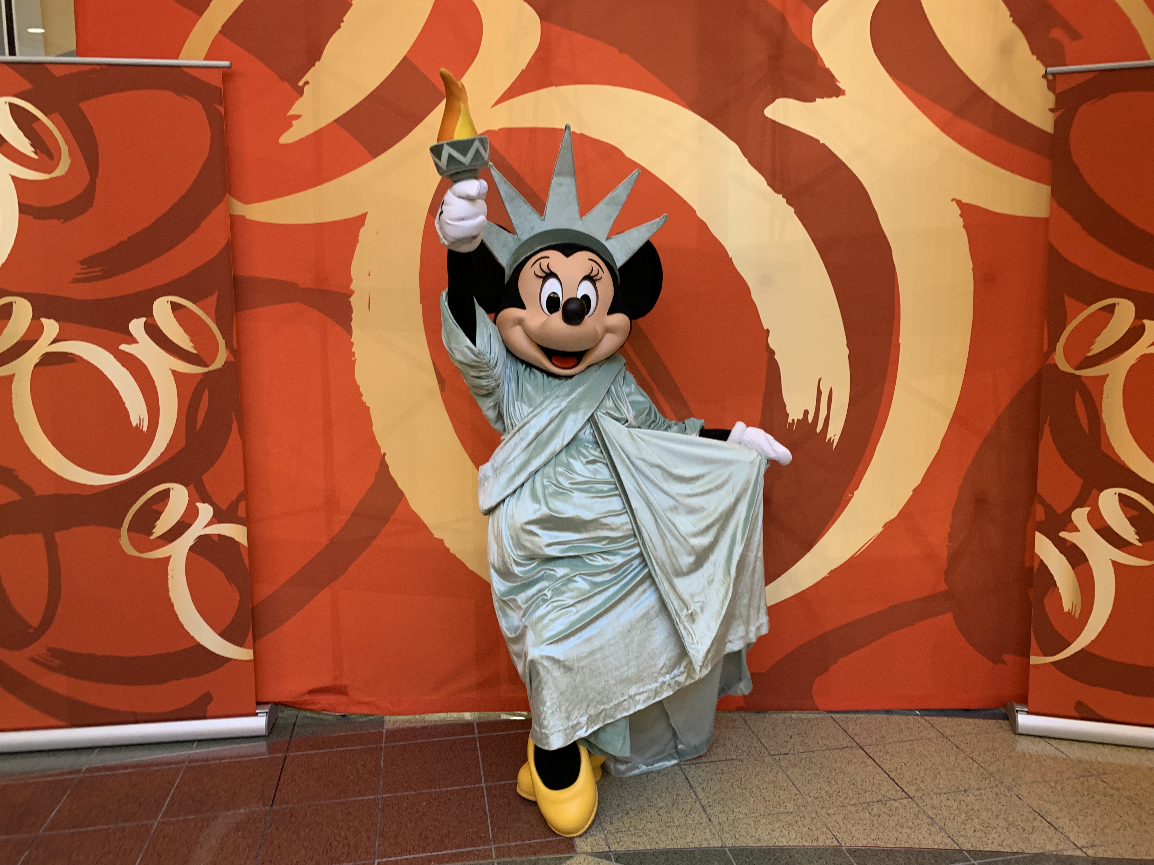 2993.海外ディズニーワールドピン 独立記念日 ミッキー ファイヤーロケット 2025年アメリカ独立記念日 フロリダ ウォルト・ディズニー