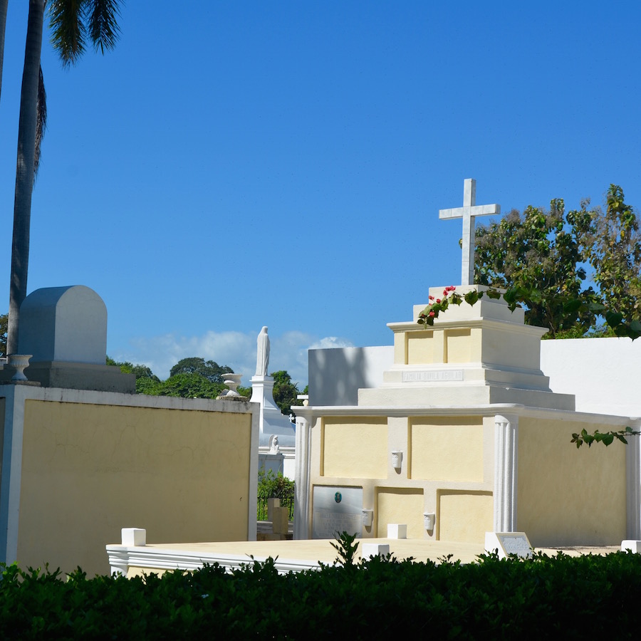 Granada’s Grand Cemetery