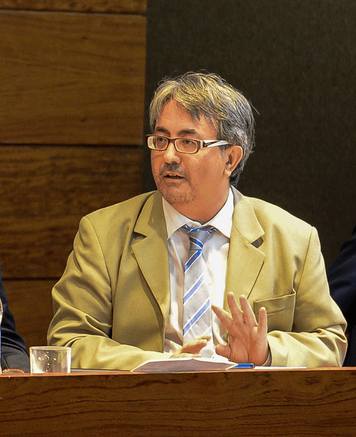 Antonio Castillo Gómez Vencer la distancia
