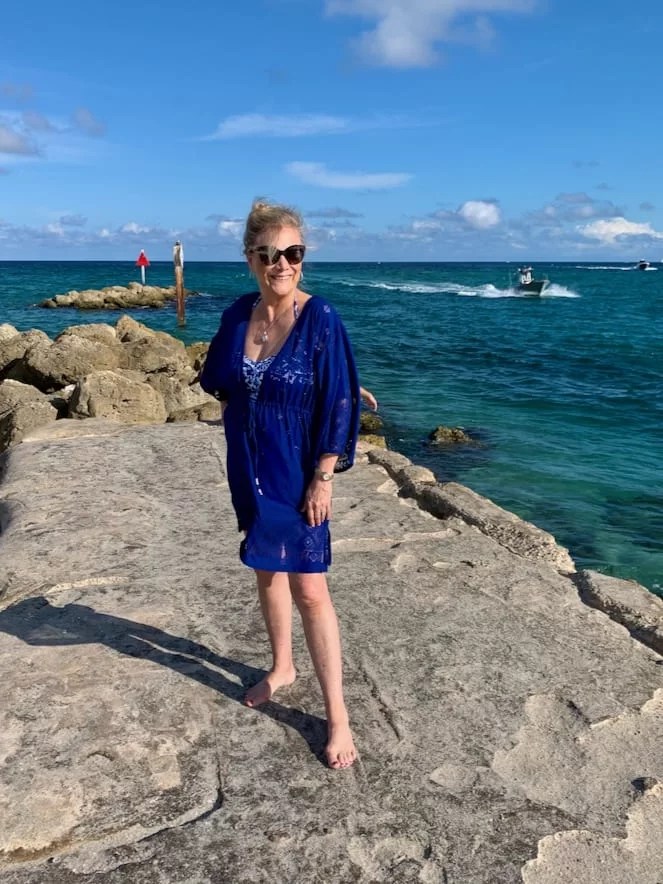 beach day theme outfit