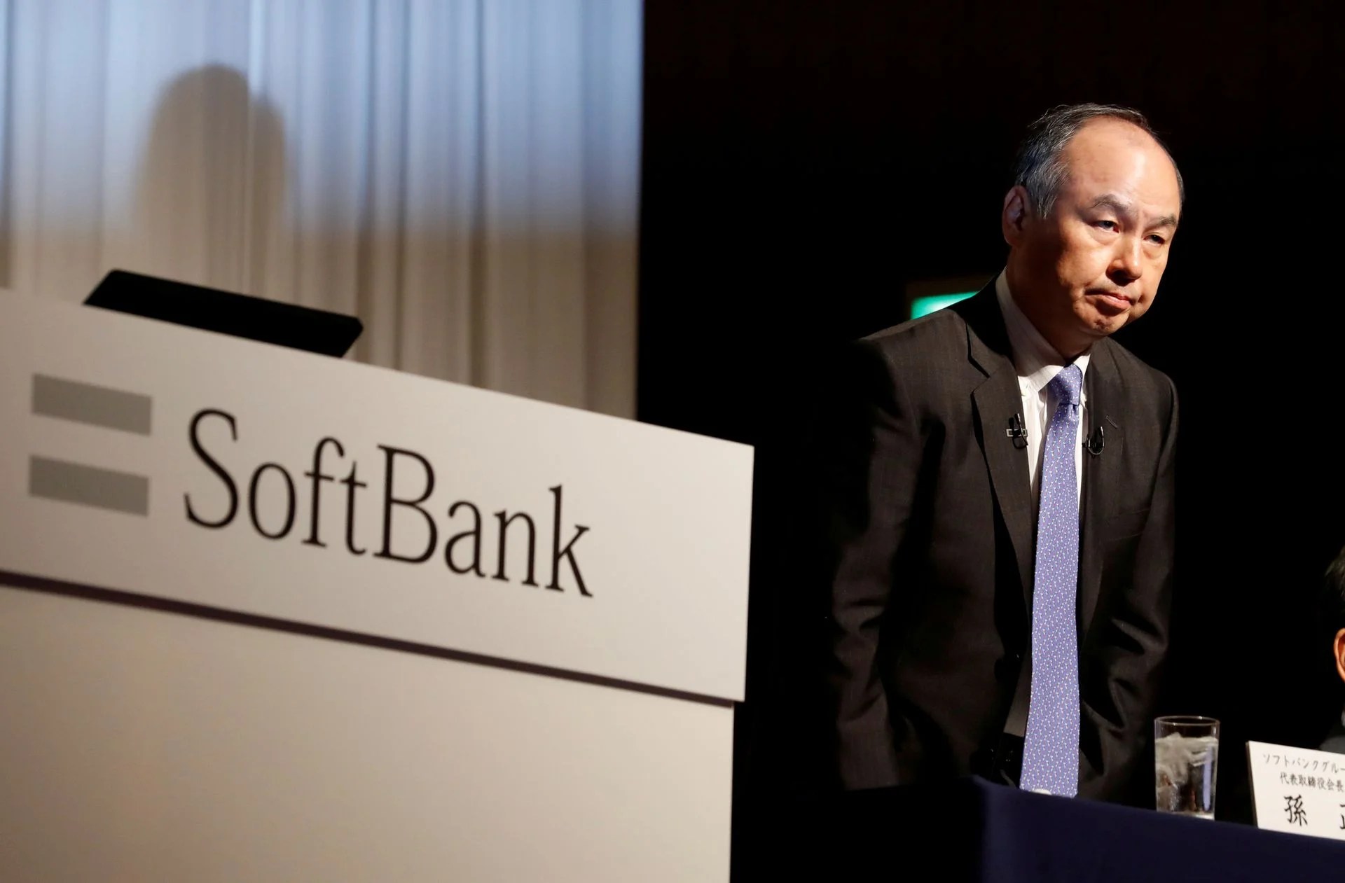 SoftBankBacked Chip Giant Arm Holdings Files for 2023's Largest US IPO