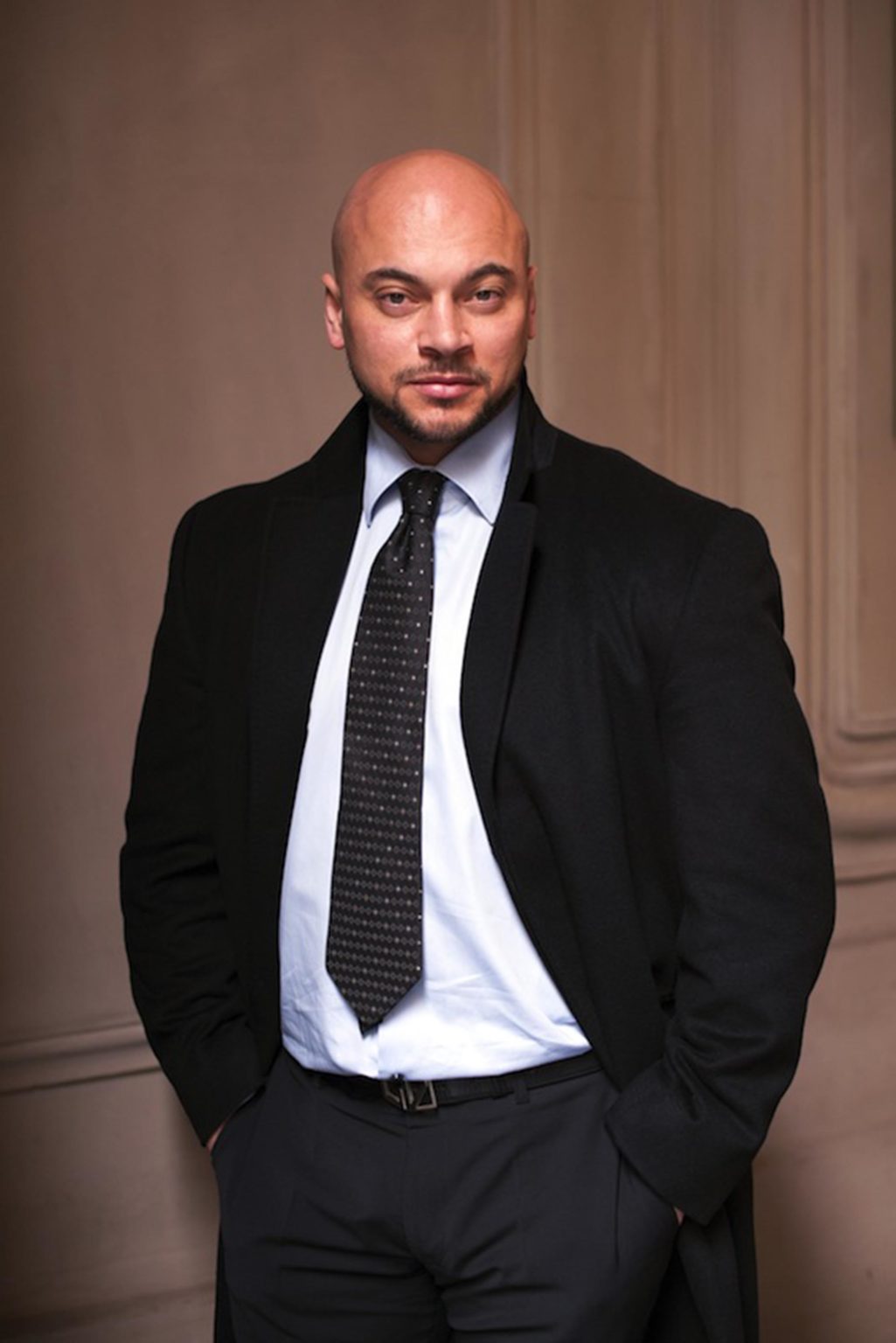 DIMITRI BAGOT Distr'Art agence artistique