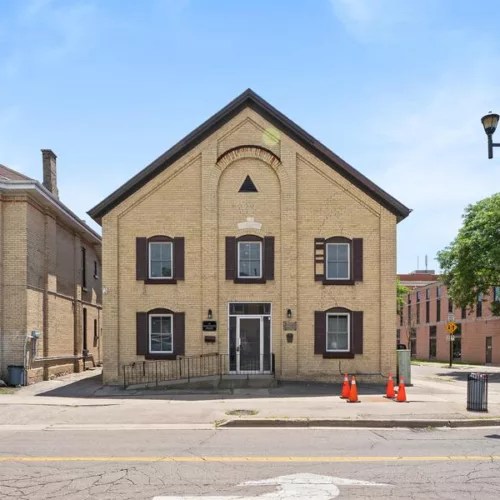 3537 Wellington Street District Property Trust