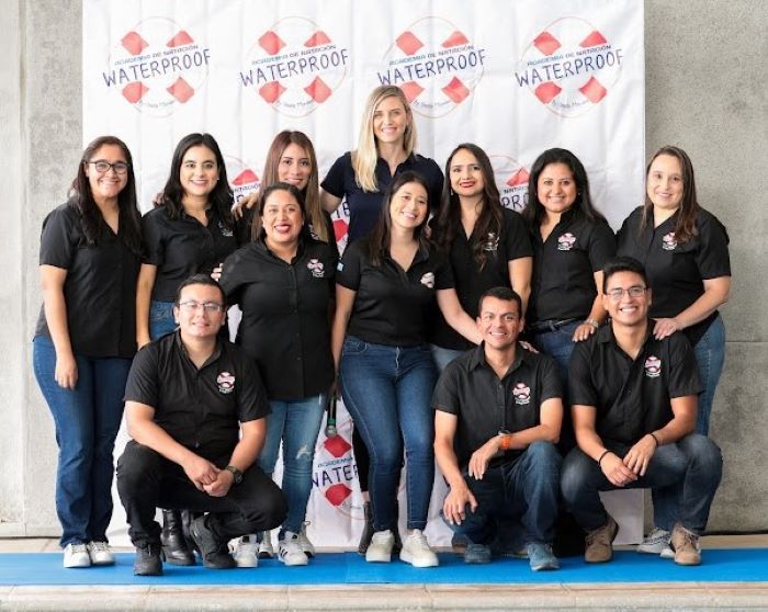 Waterproof es la academia de natación abre su cuarta sede en Guatemala