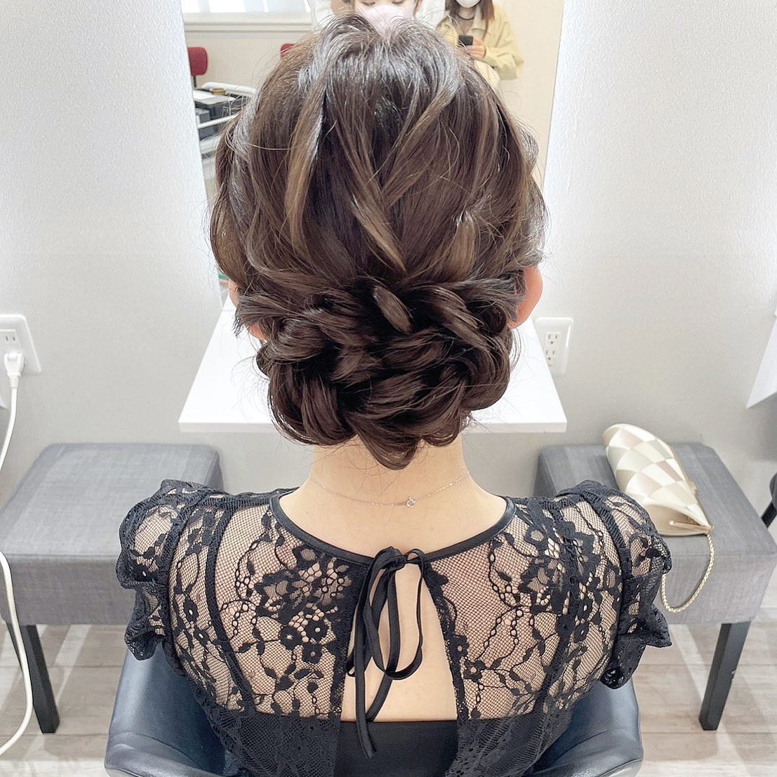 結婚式ヘアセット⁡後ろ姿はもちろん…