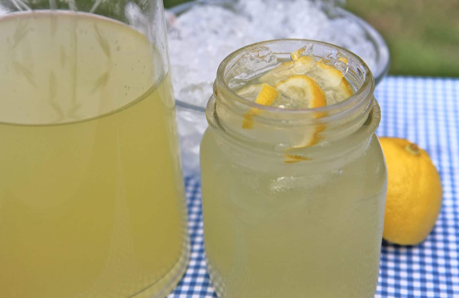 Easy Homemade Lemonade Recipe Old Fashioned
