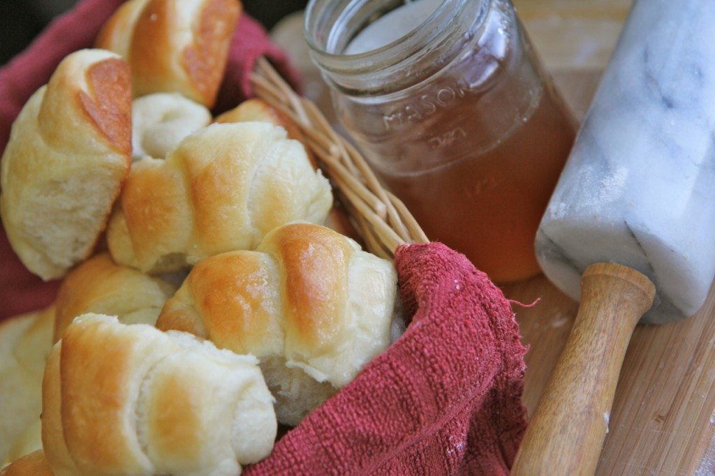 Sweet Dinner Roll Recipe No Bread Machine