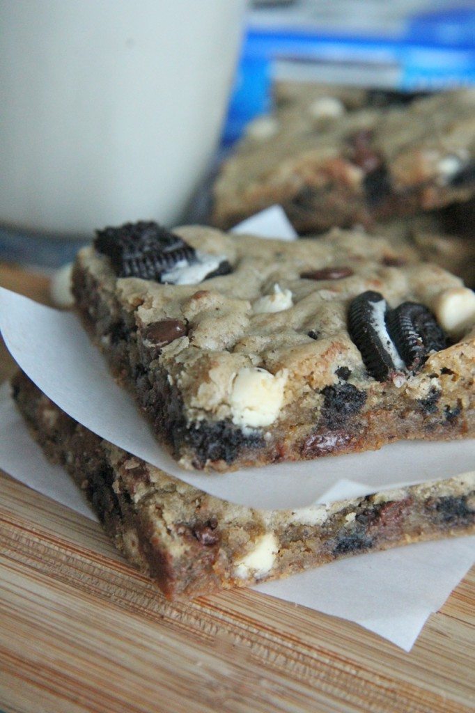 Cookies and Cream Oreo Blondies Recipe Divas Can Cook