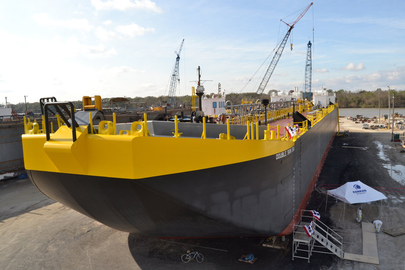 Conrad christens 55,000bbl. tank barge for Vane Brothers WorkBoat
