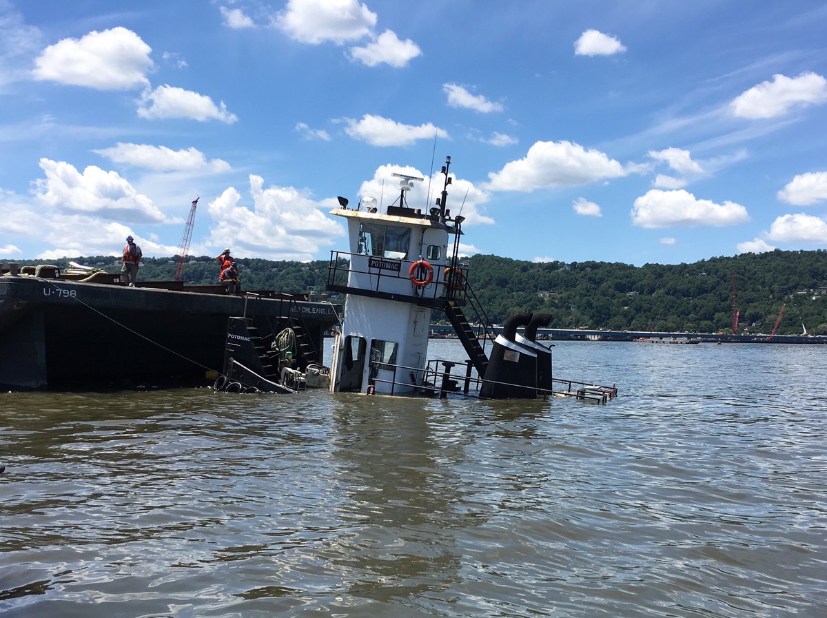 Pushboat swamped, no injuries at Tappan Zee bridge WorkBoat