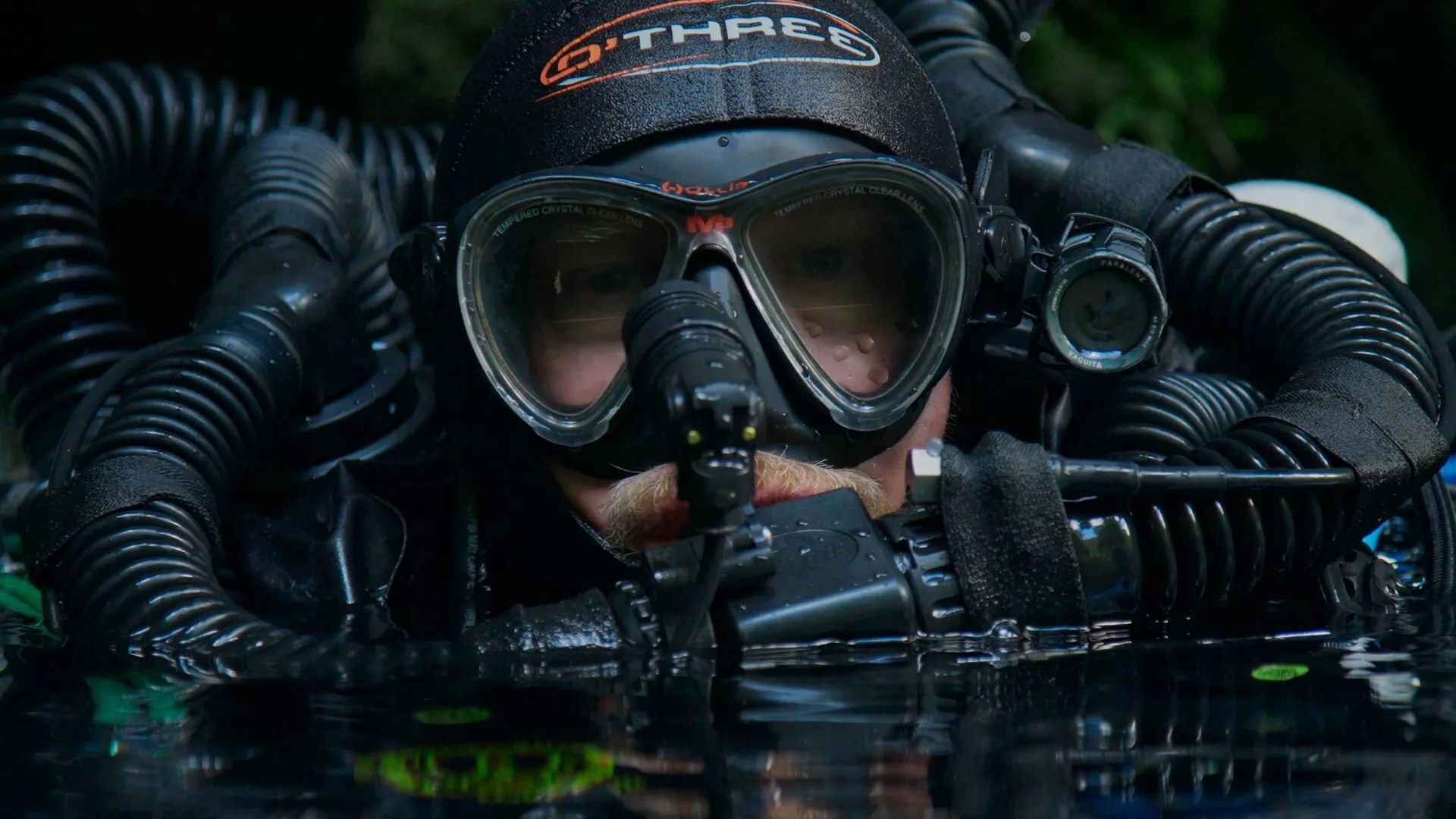 Deeper Don't miss inspiring cavediving doc(05)