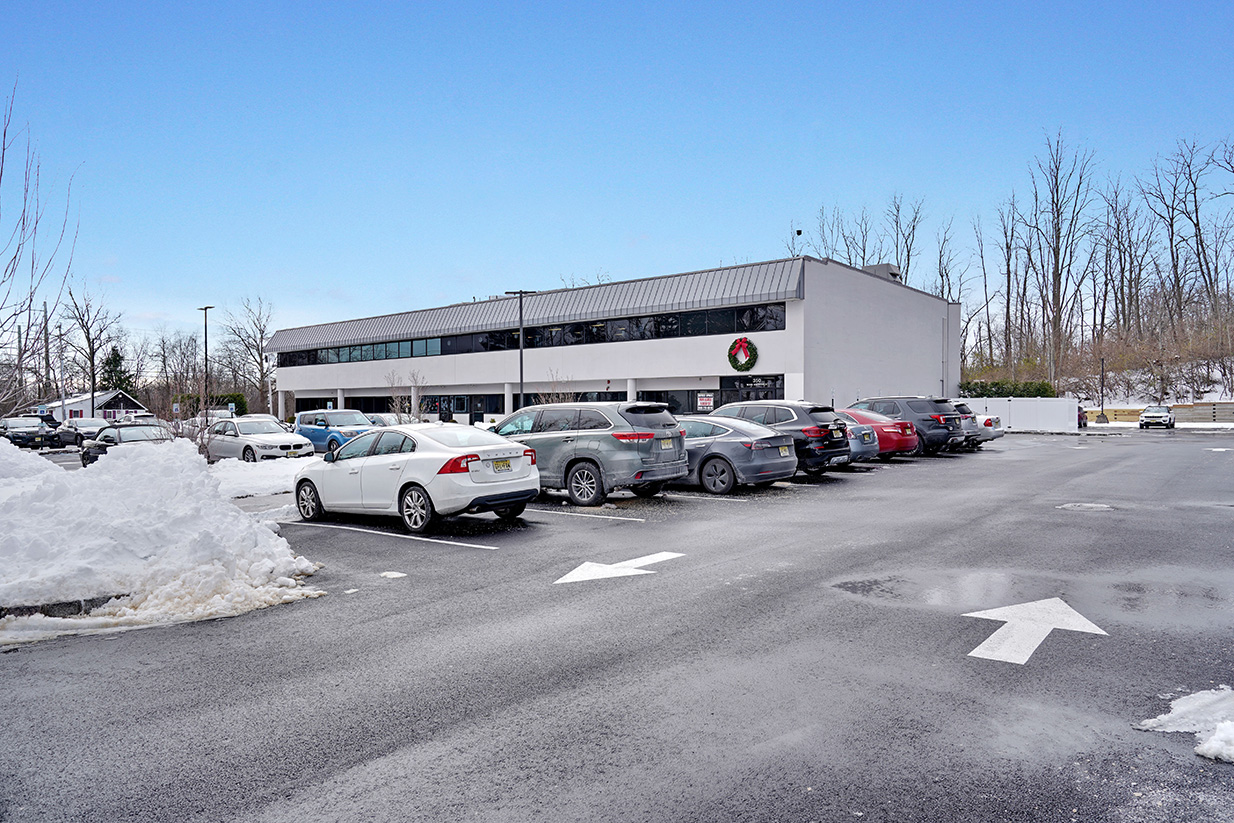 Montville Center Diversified Properties, LLC Residential and