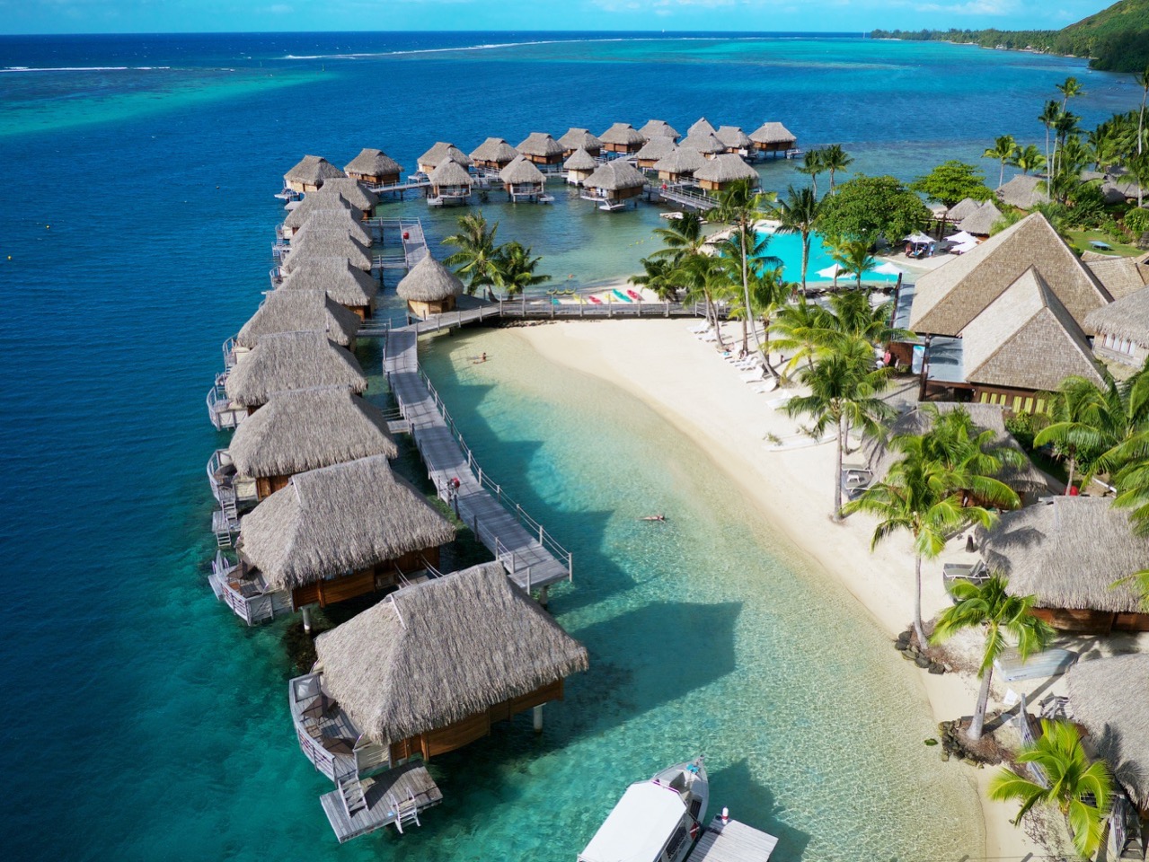 MOOREA OVERWATER PARADISE Dive Tahiti Blue