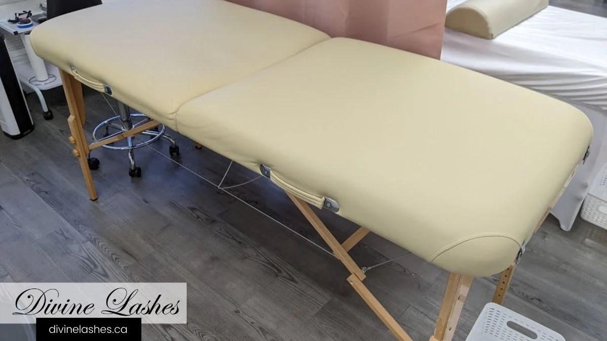 3 Best Lash Beds in 2024 (Ranked & Reviewed)