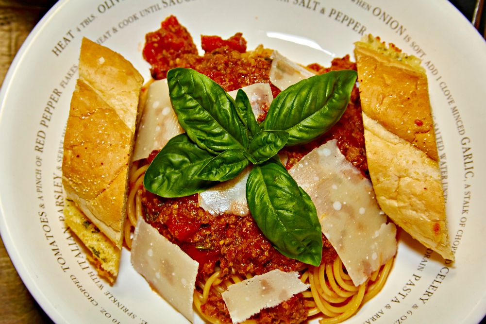 Meat Lovers Slow Cooker Spaghetti Sauce Crockpot Dinner